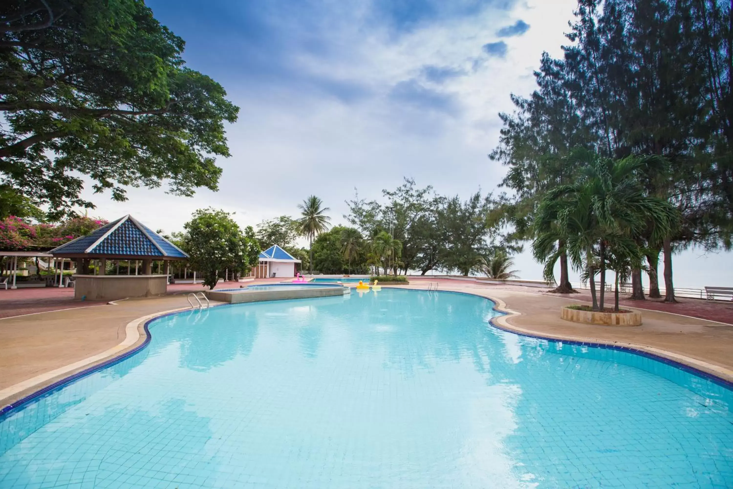 Property building, Swimming Pool in Eurasia Cha-Am Lagoon