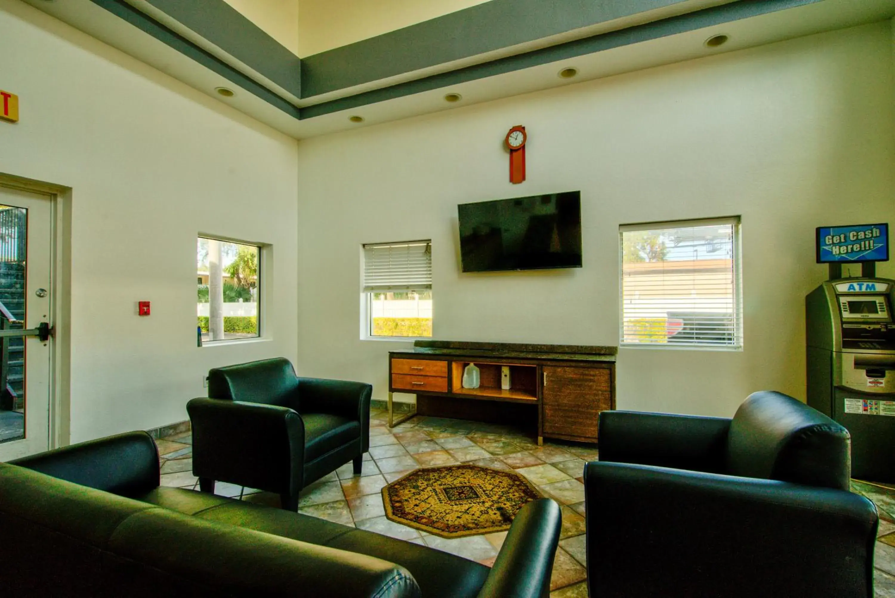 Seating Area in Clearwater Hotel