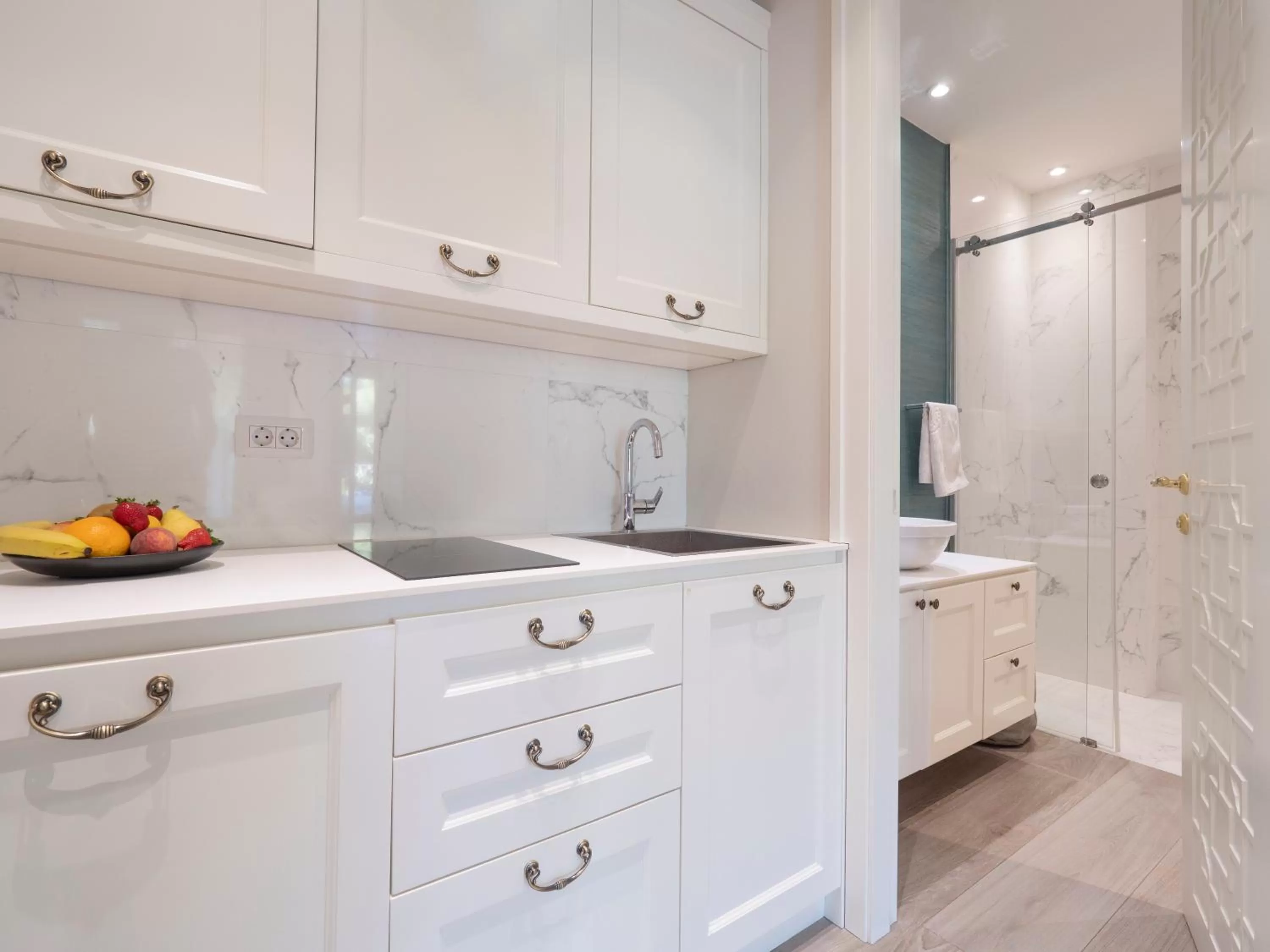 Bathroom, Kitchen/Kitchenette in Apartments PERLA Budva