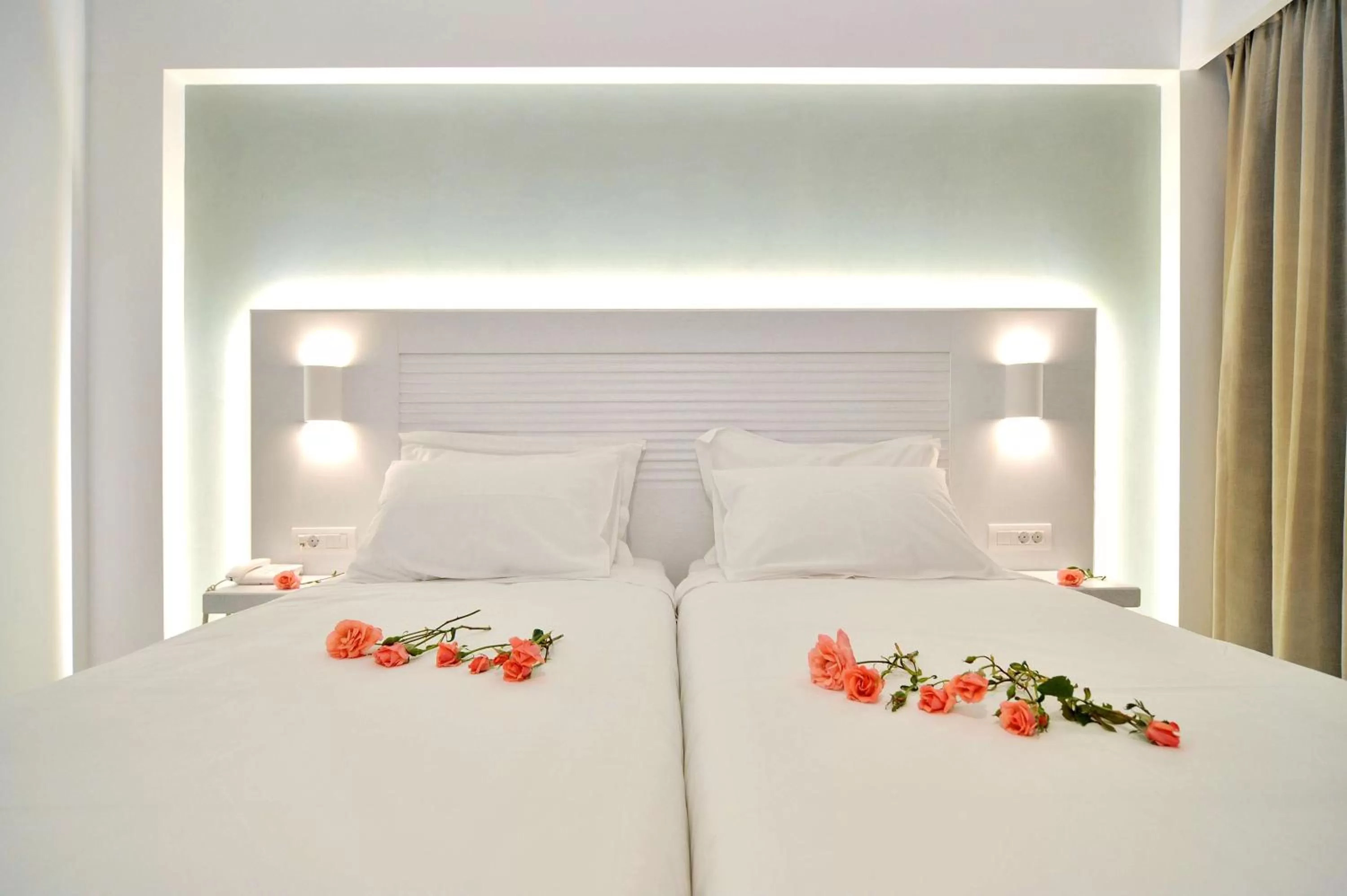 Bed in Apollon Hotel