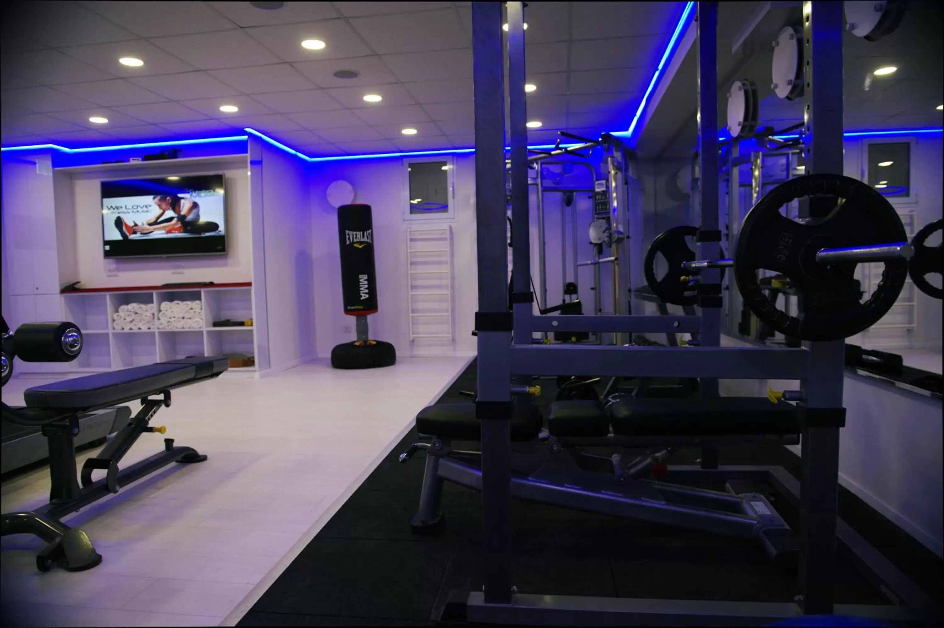 Fitness centre/facilities, Fitness Center/Facilities in Best Western Regency Suites