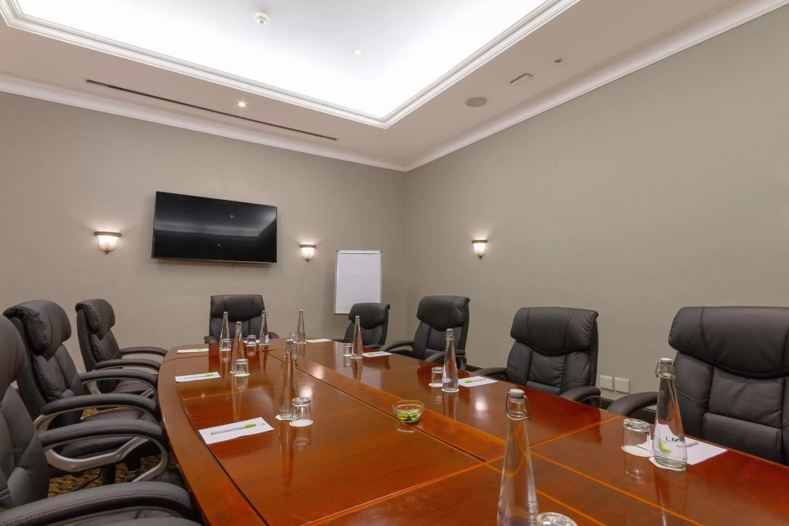 Meeting/conference room in Holiday Inn - Johannesburg Sunnyside Park, an IHG Hotel