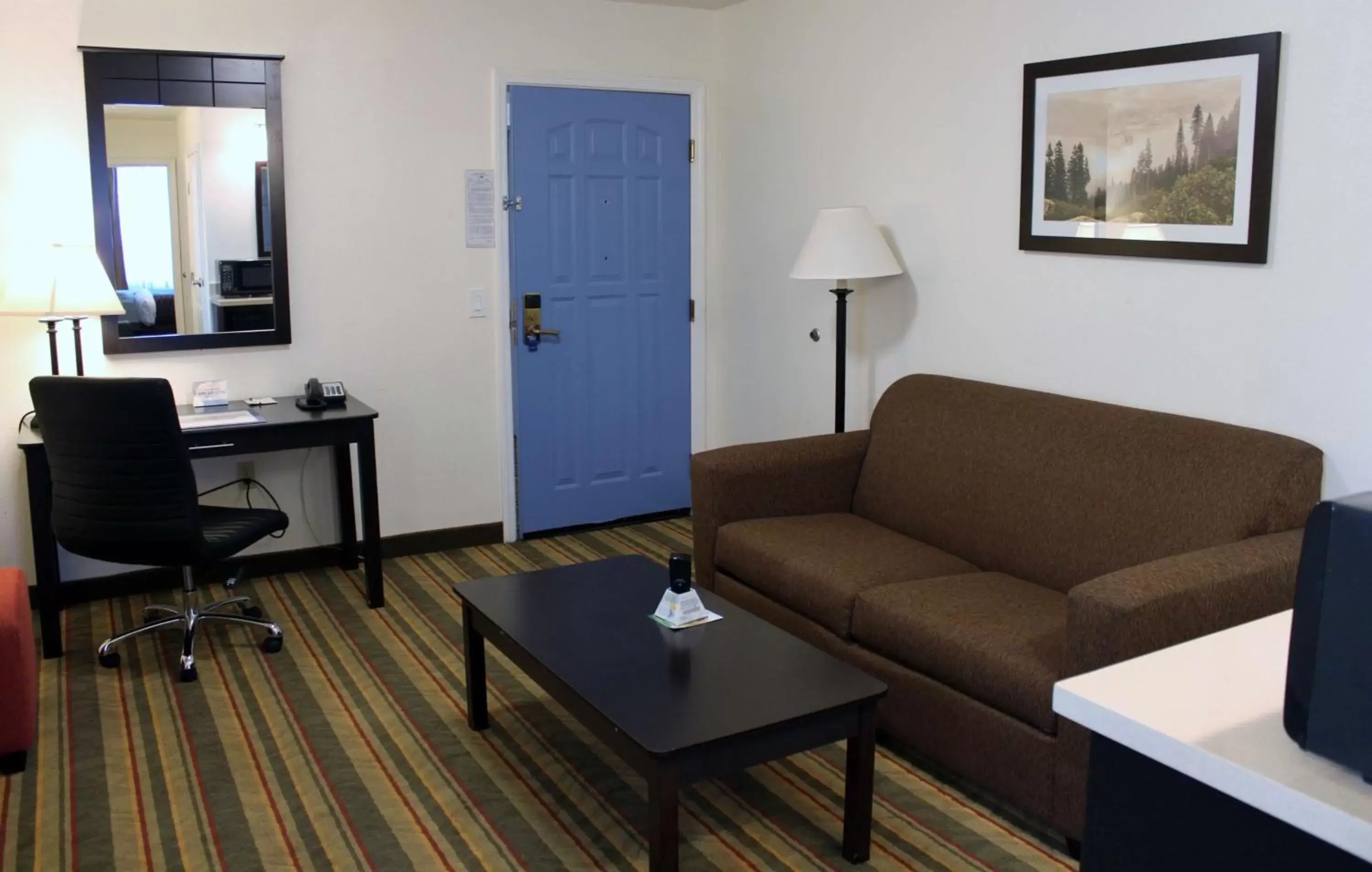 Photo of the whole room, Seating Area in Best Western Visalia Hotel