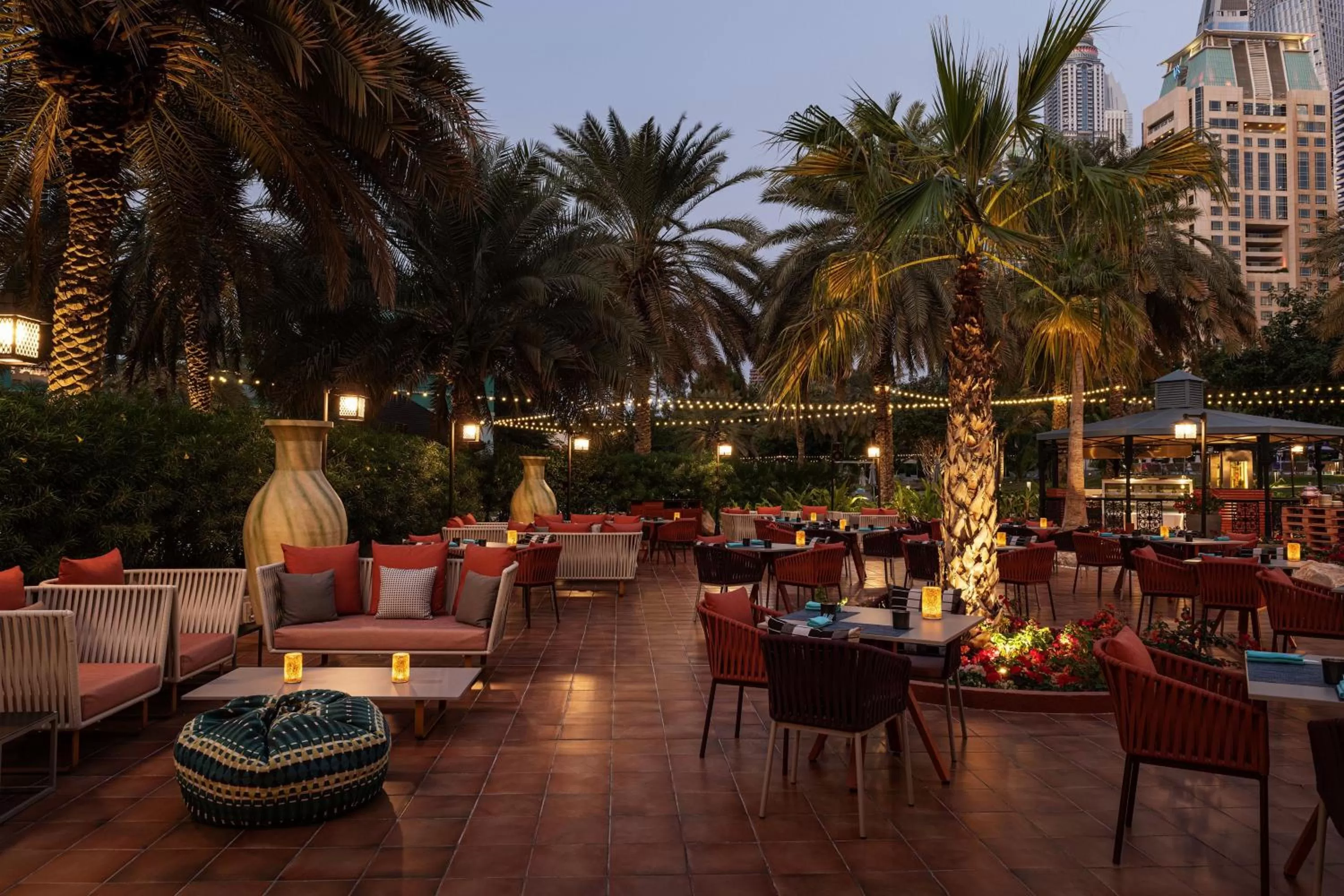 Restaurant/places to eat in Le Royal Meridien Beach Resort & Spa Dubai