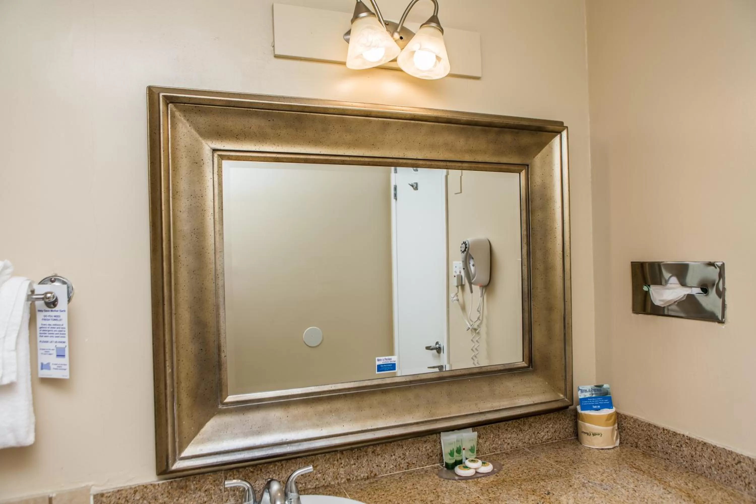 Bathroom in Pelican Inn