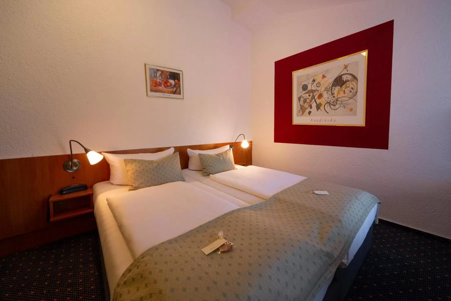 Bed in Parkhotel Obertshausen