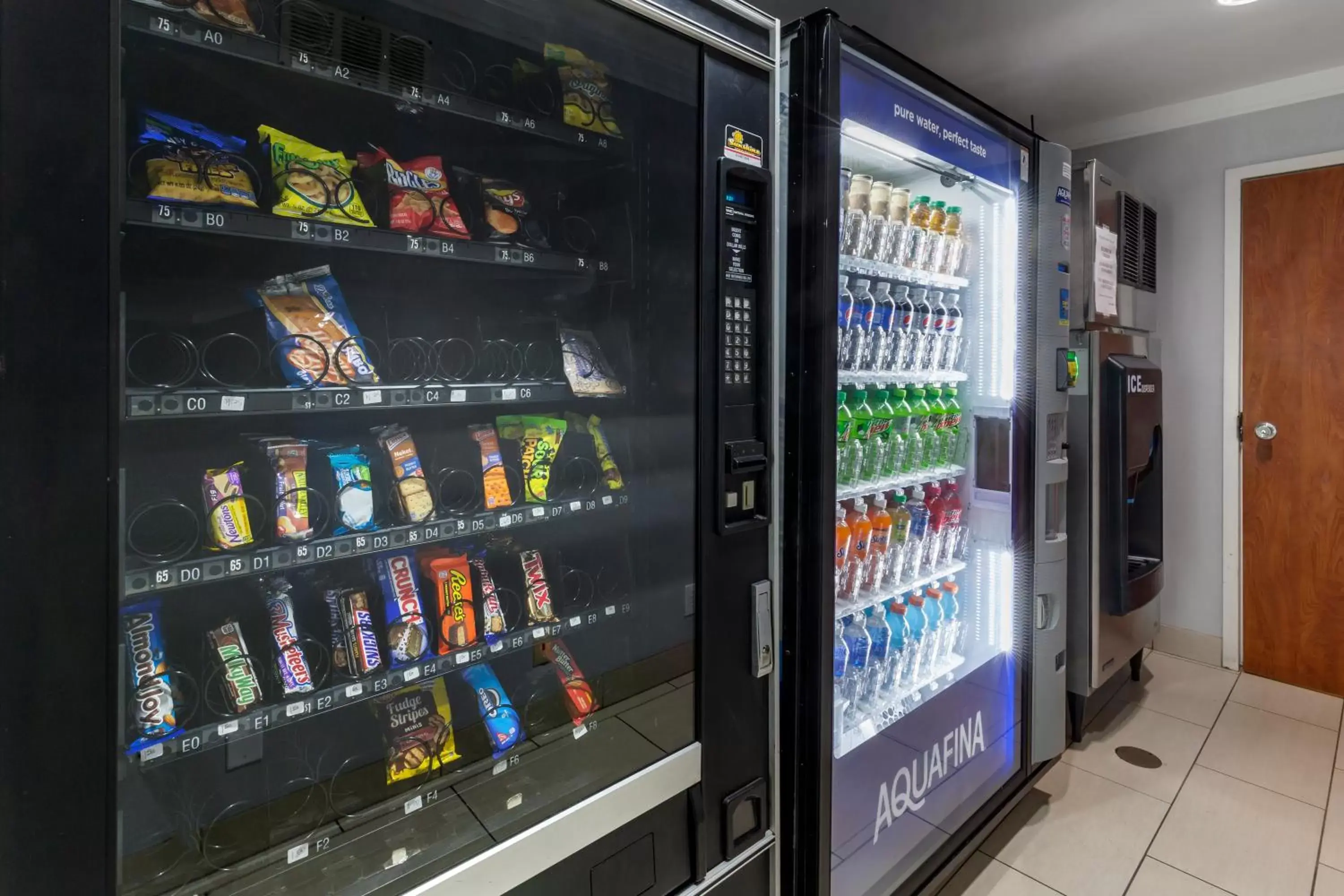 vending machine, Supermarket/Shops in Quality Inn Near Fort Liberty formerly Ft Bragg