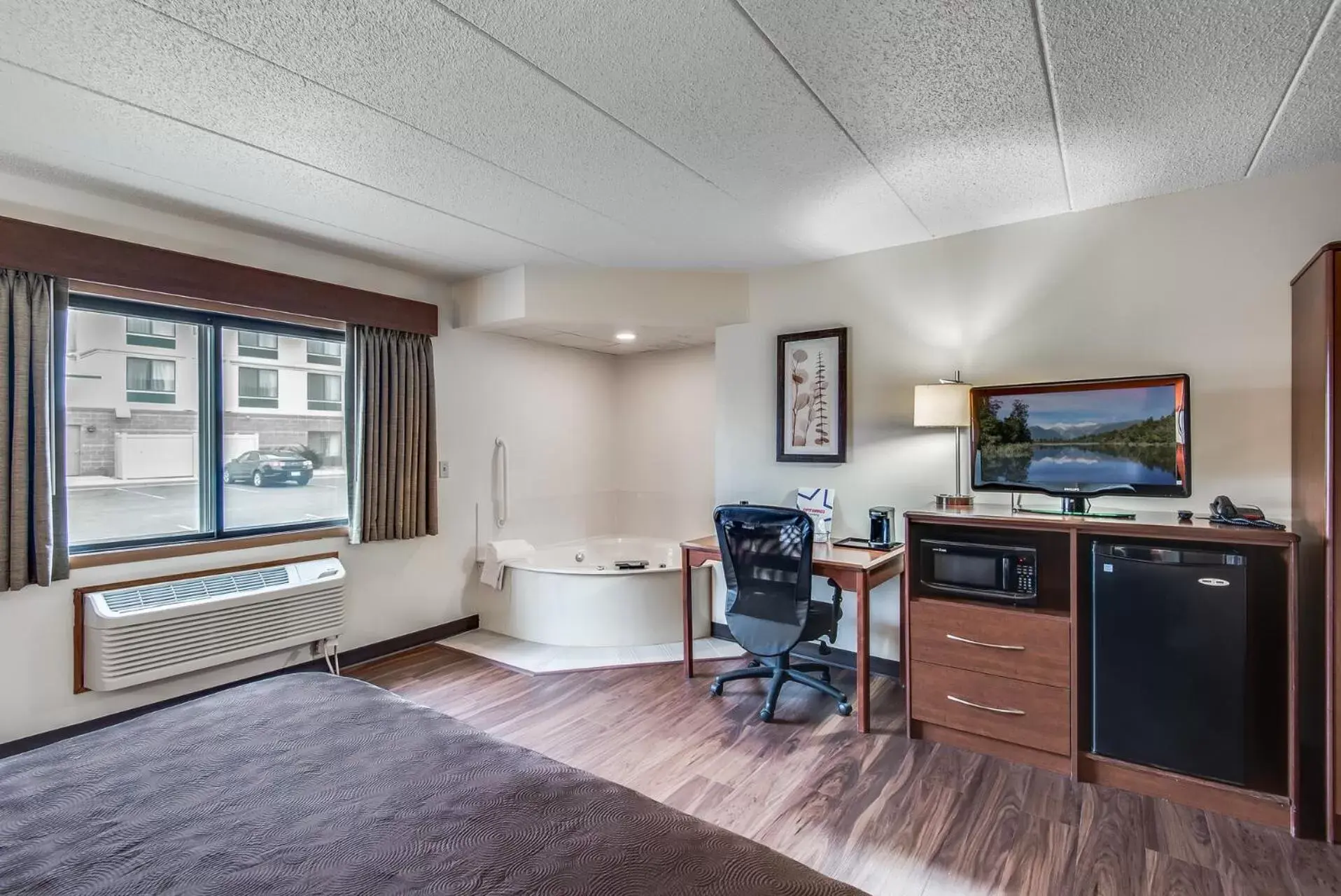 TV/Entertainment Center in AmericInn by Wyndham Coon Rapids
