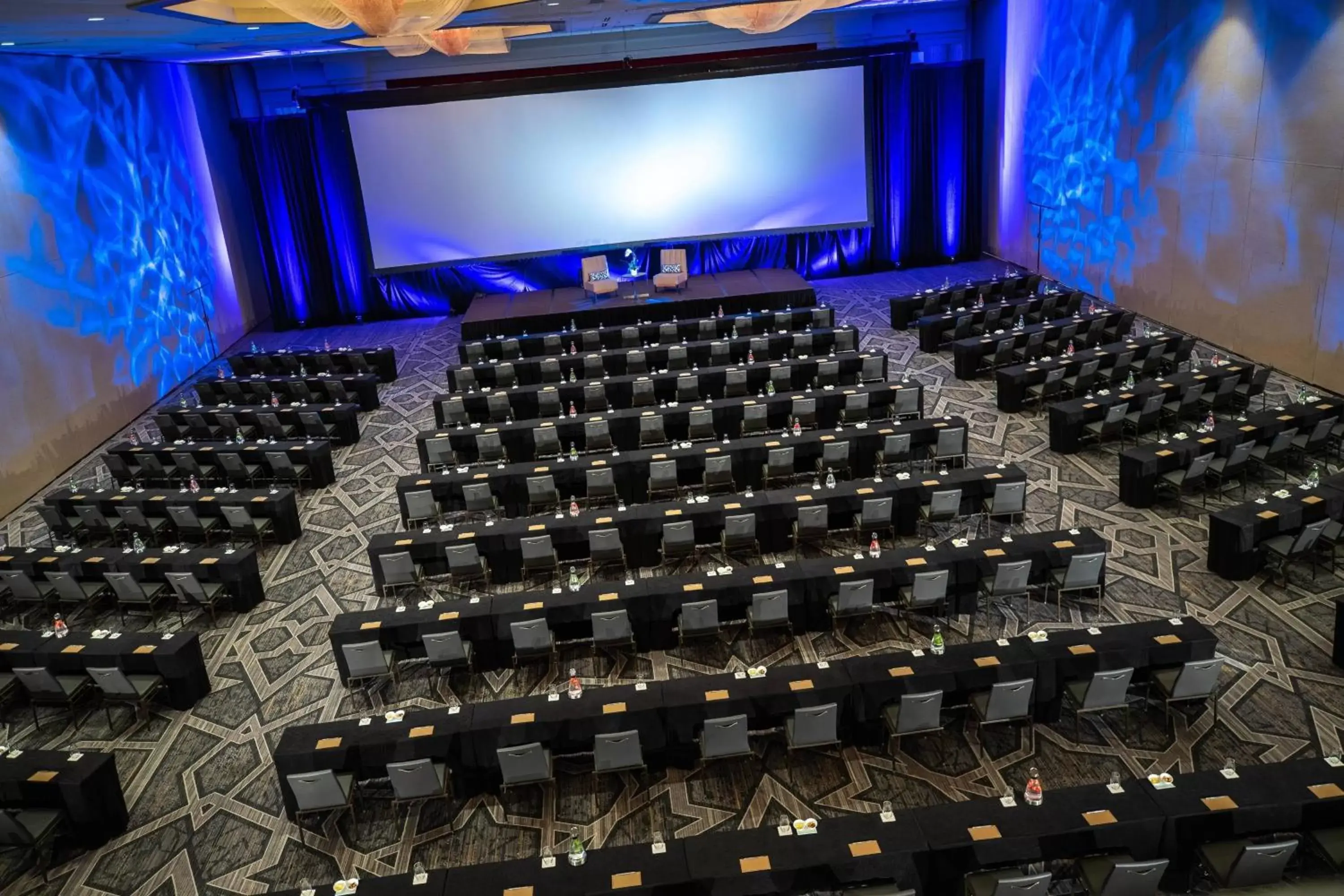 Meeting/conference room in Renaissance Dallas Addison