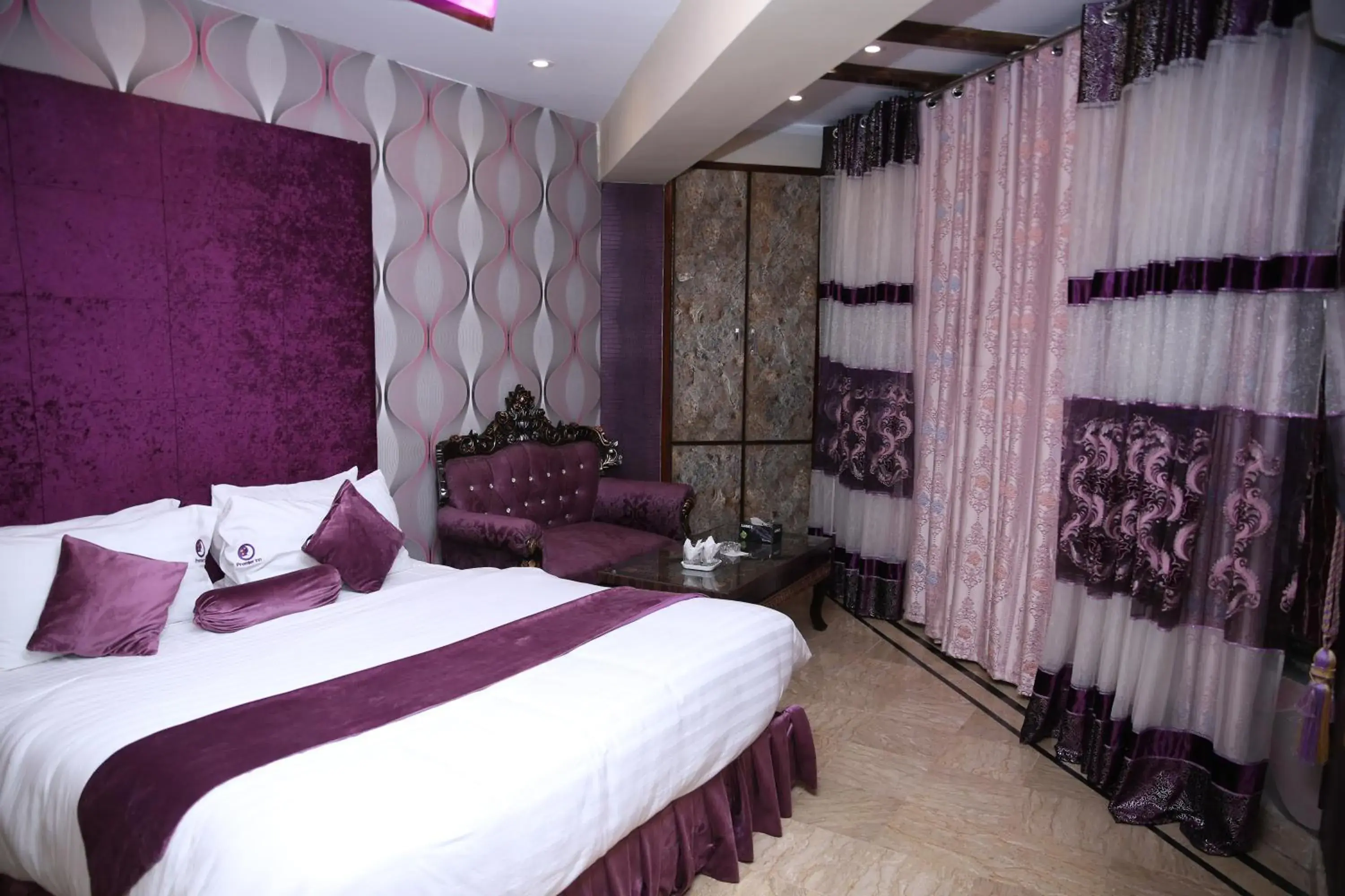 Photo of the whole room, Bed in Hotel Premier Inn Gulberg