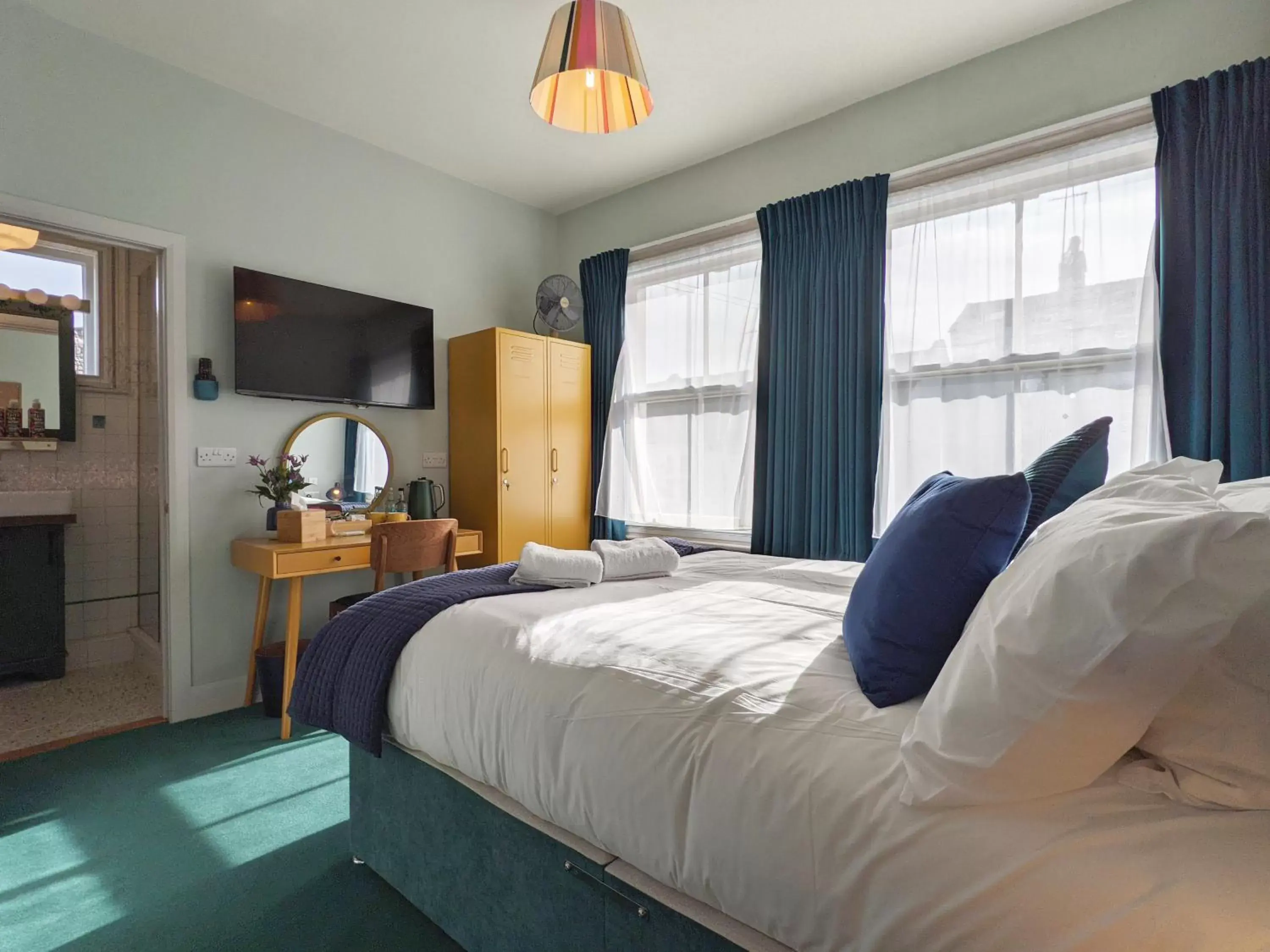 Double Room with Private Bathroom in The Stirling Arms Pub & Rooms