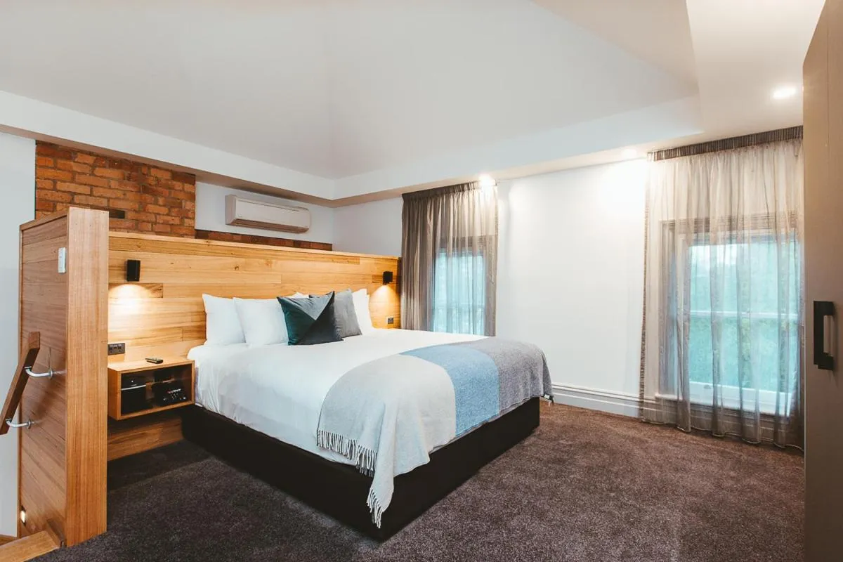 Bed in Maylands Lodge