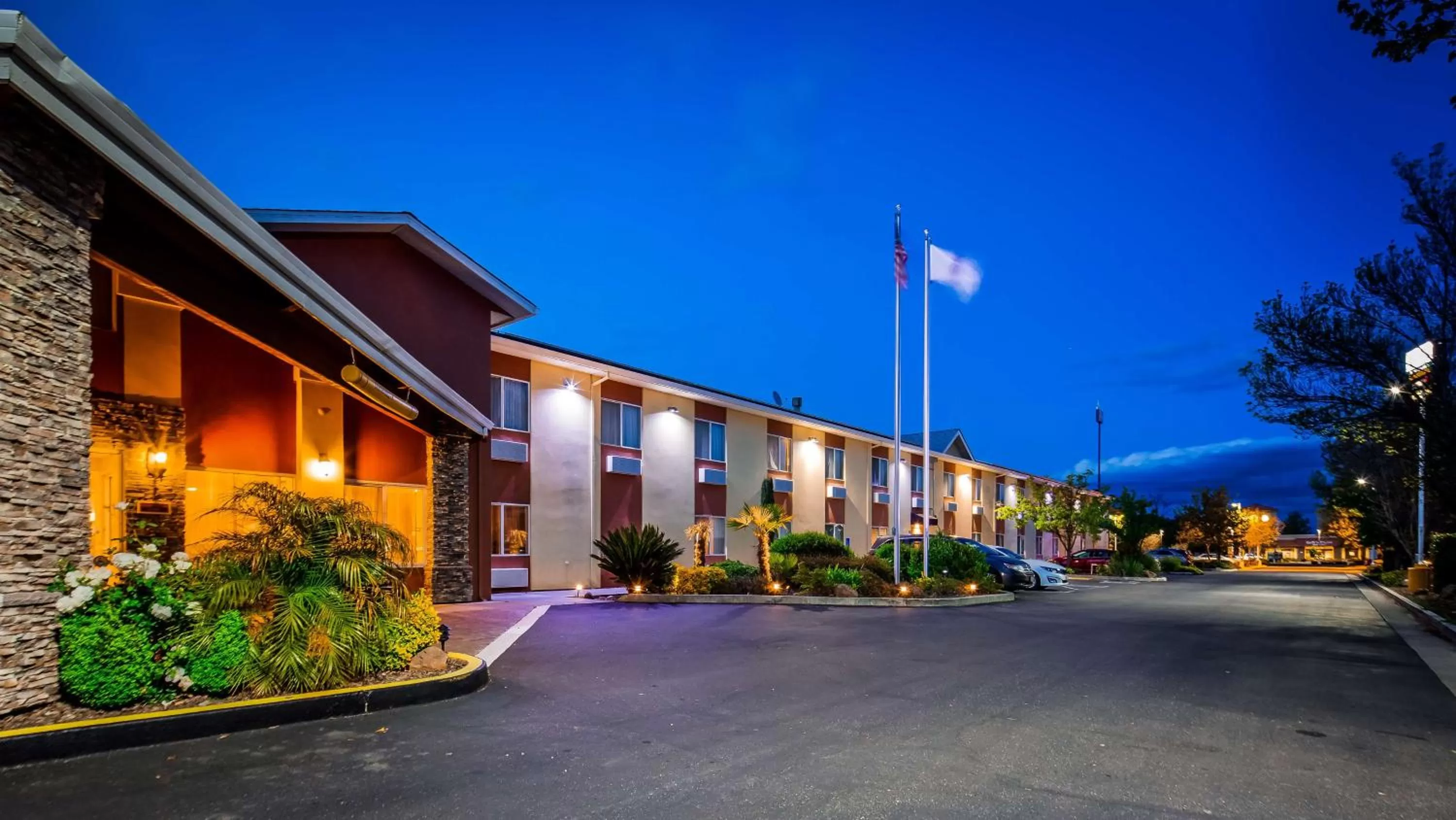Property building in Best Western Plus Corning Inn