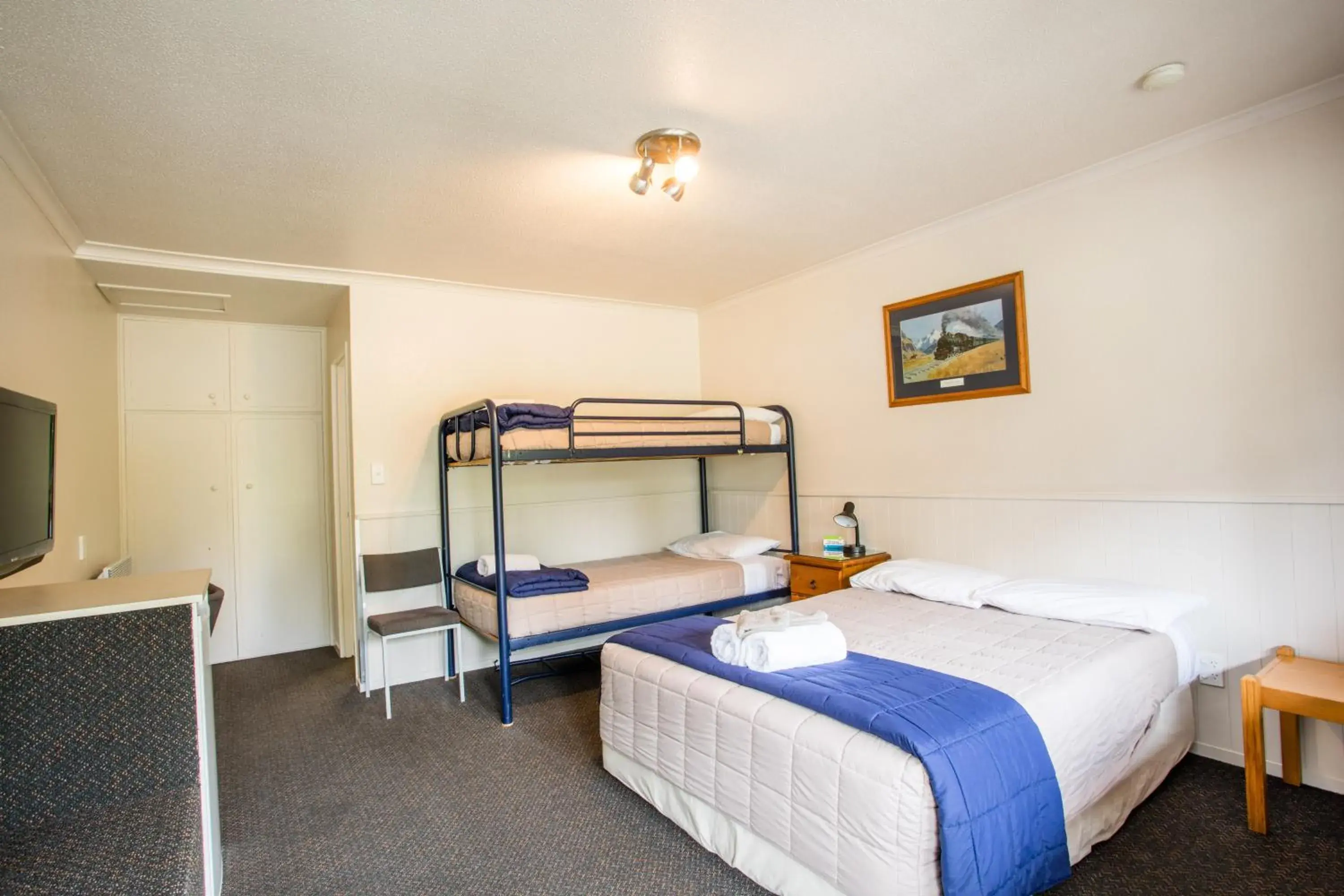 Photo of the whole room in Te Anau Top 10 Holiday Park and Motels