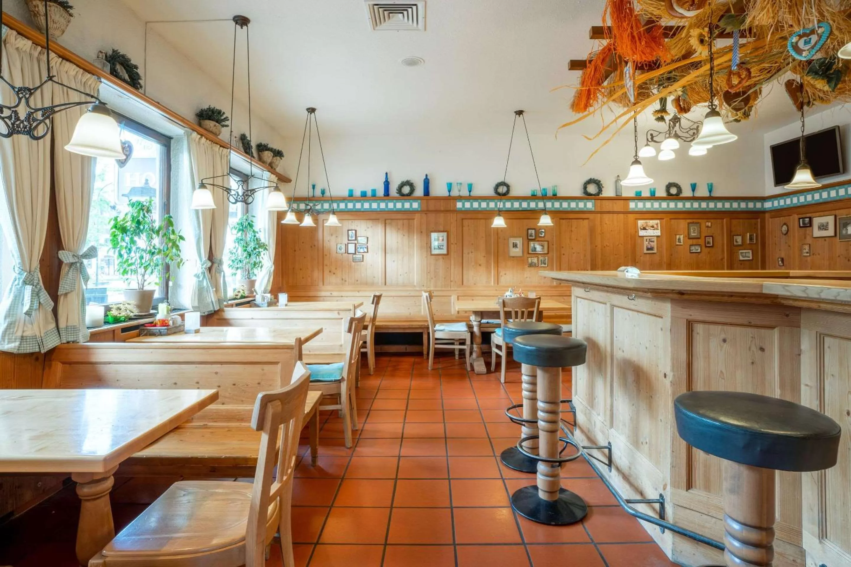 Restaurant/Places to Eat in Styles Hotel Unterföhring