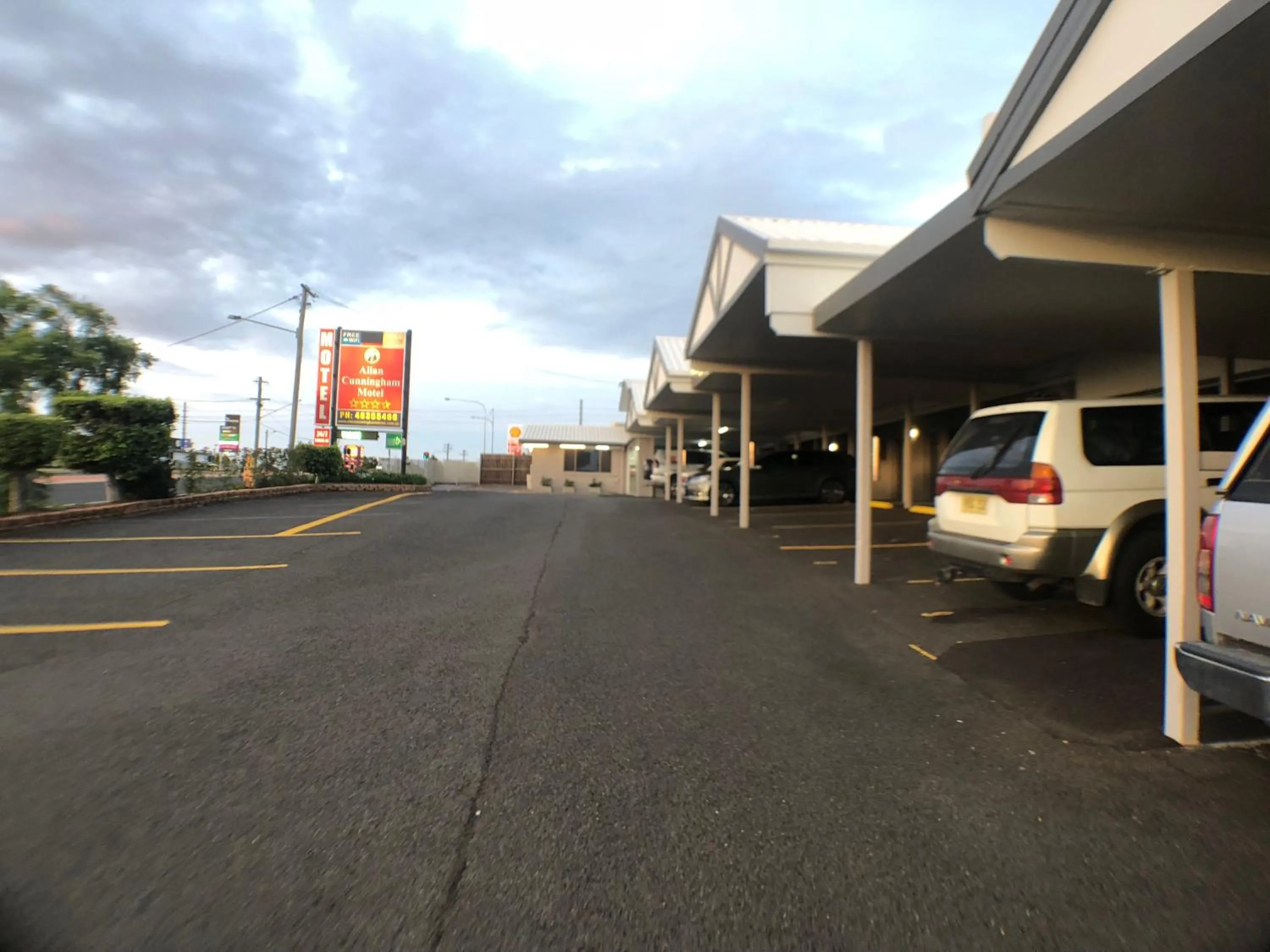 Allan Cunningham Motel