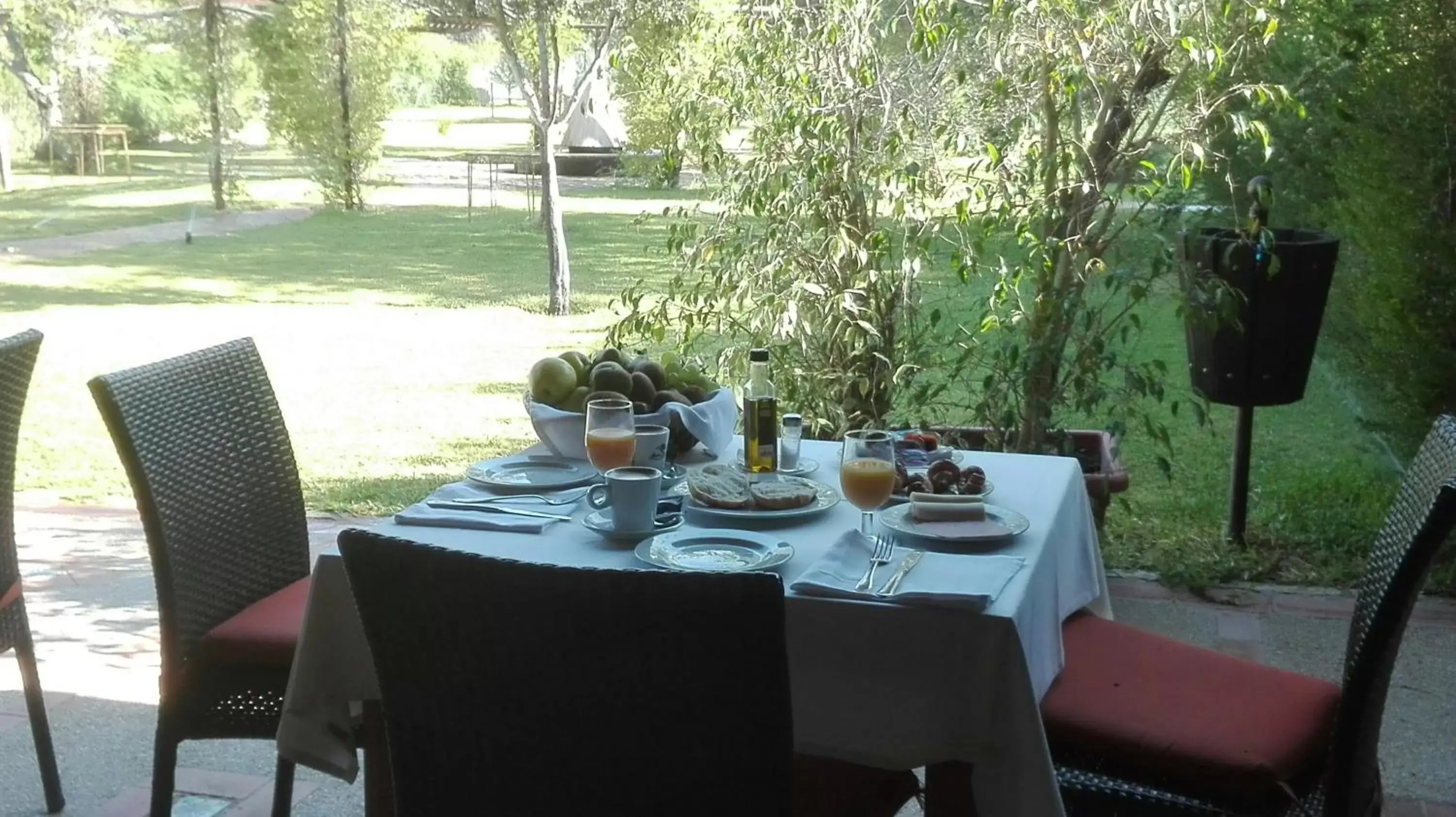 Breakfast, Restaurant/Places to Eat in Ardea Purpurea
