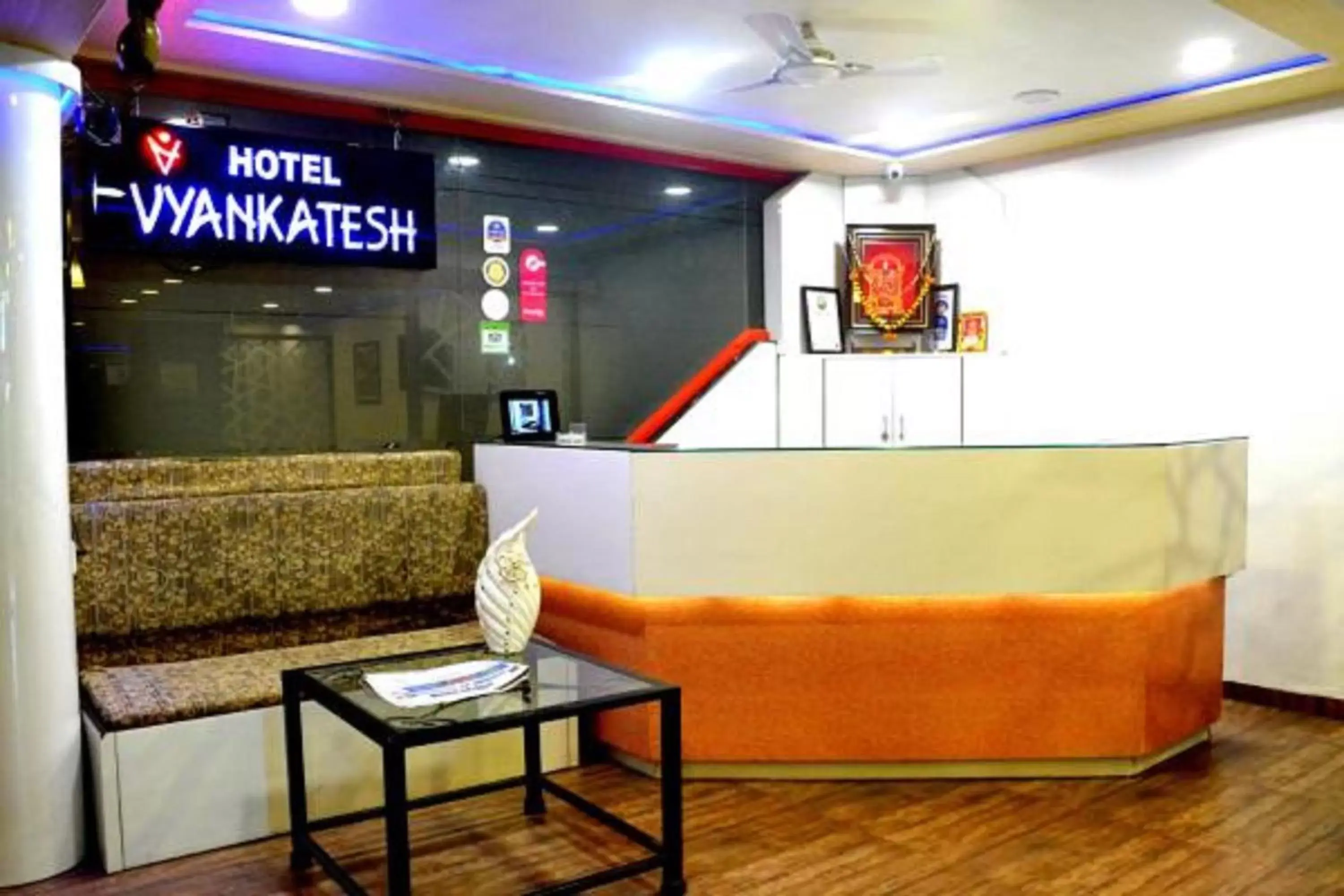 Lobby or reception, Lobby/Reception in Hotel Vyankatesh & Pure Veg Restaurant