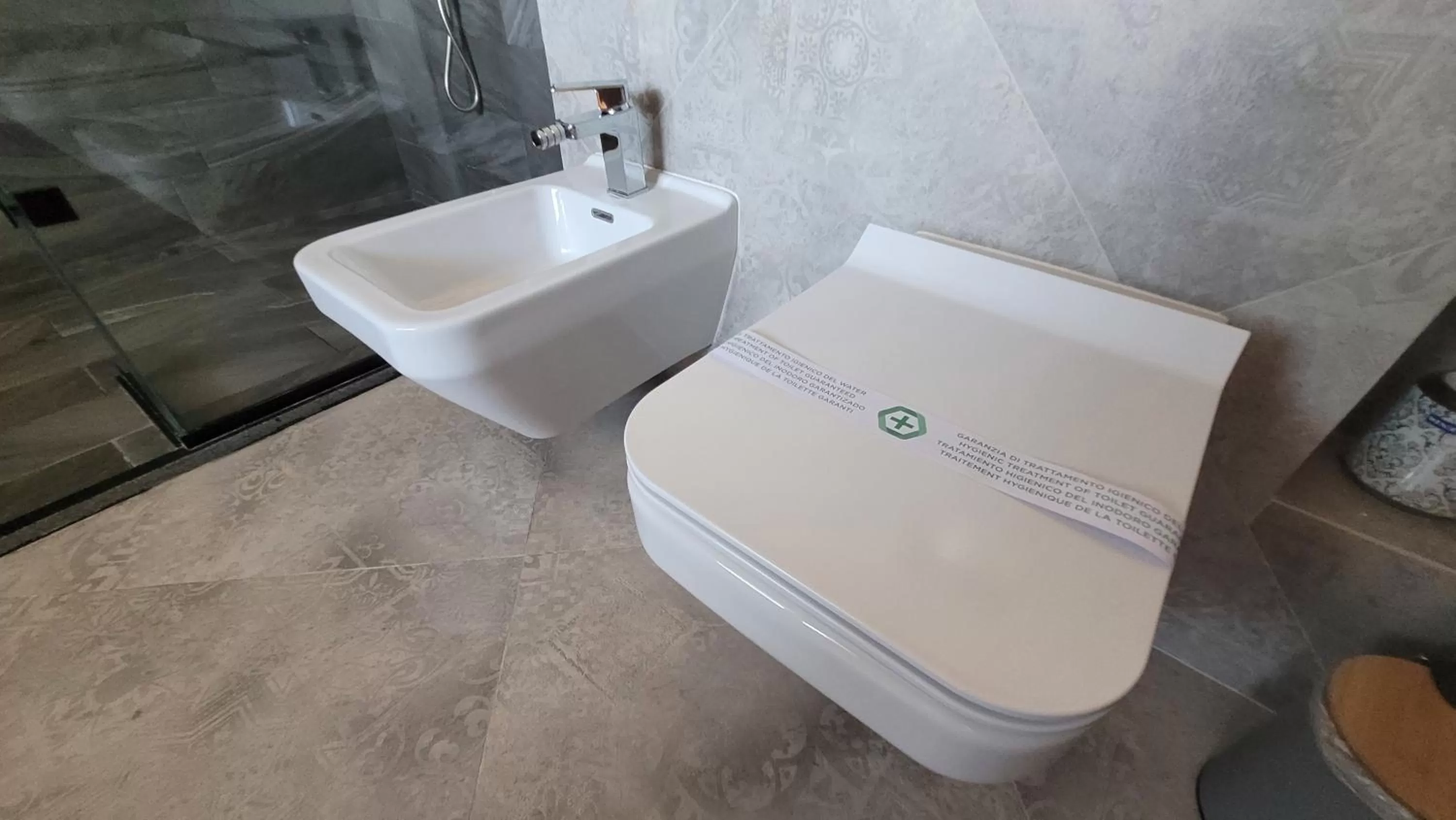 Toilet in Terrace Suites Iasi