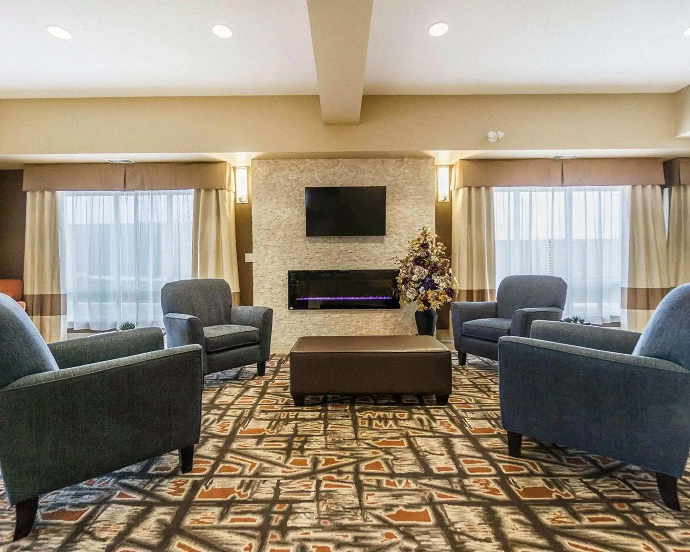 Lobby or reception, Seating Area in Comfort Inn & Suites Edmonton International Airport