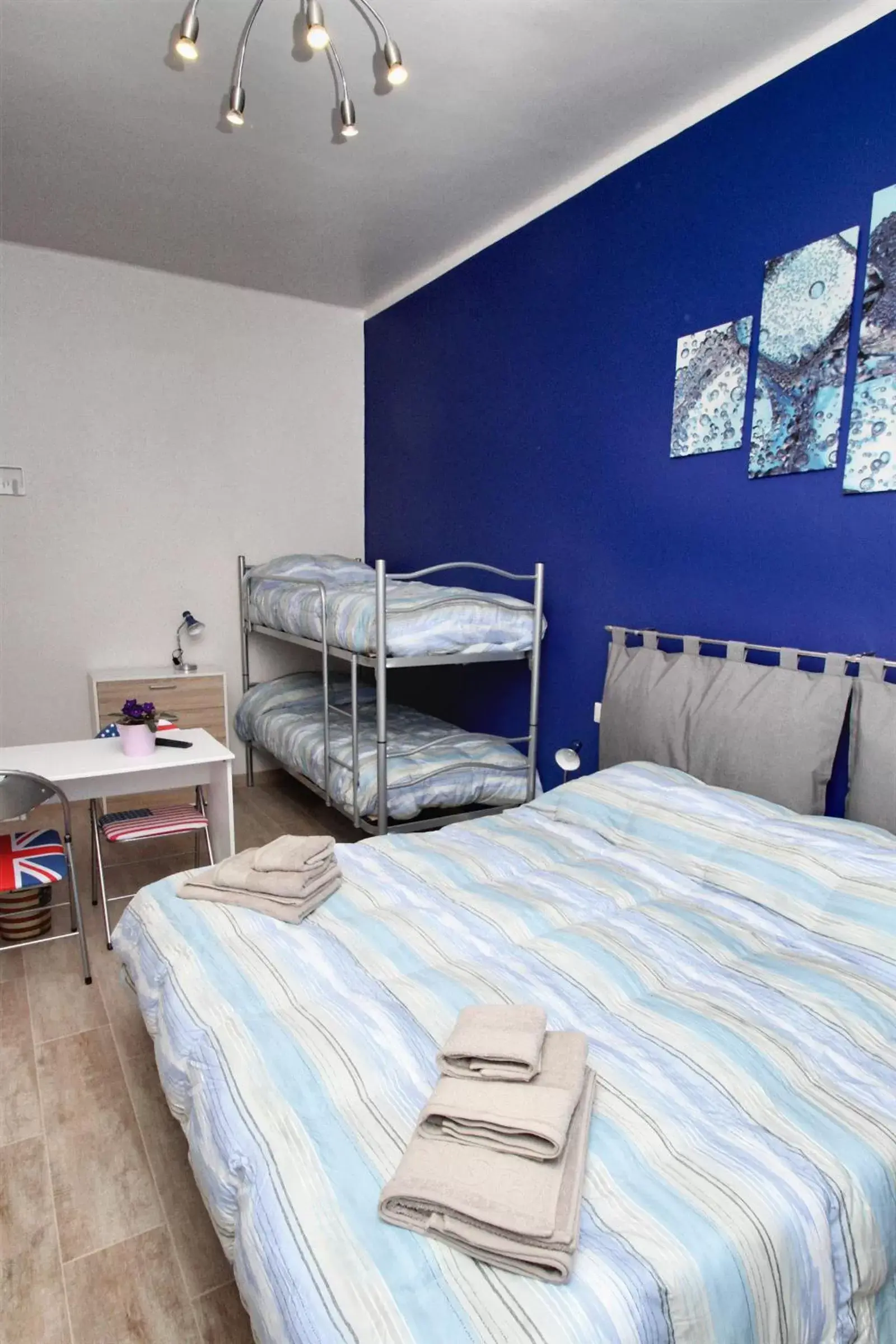 Photo of the whole room, Bed in B&B Il Rosso e il Blu