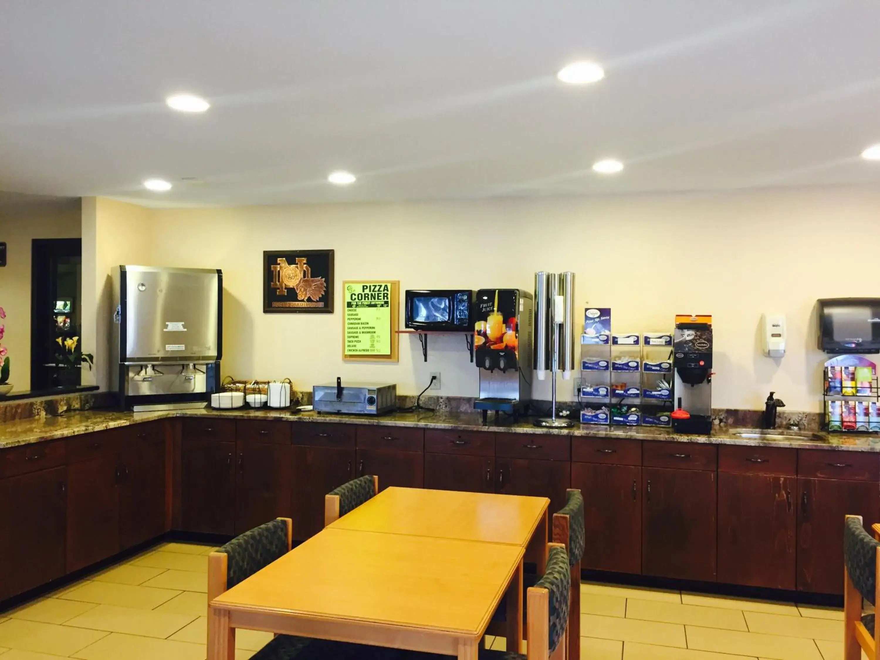 Continental breakfast, Restaurant/Places to Eat in Americas Best Value Inn Grand Forks