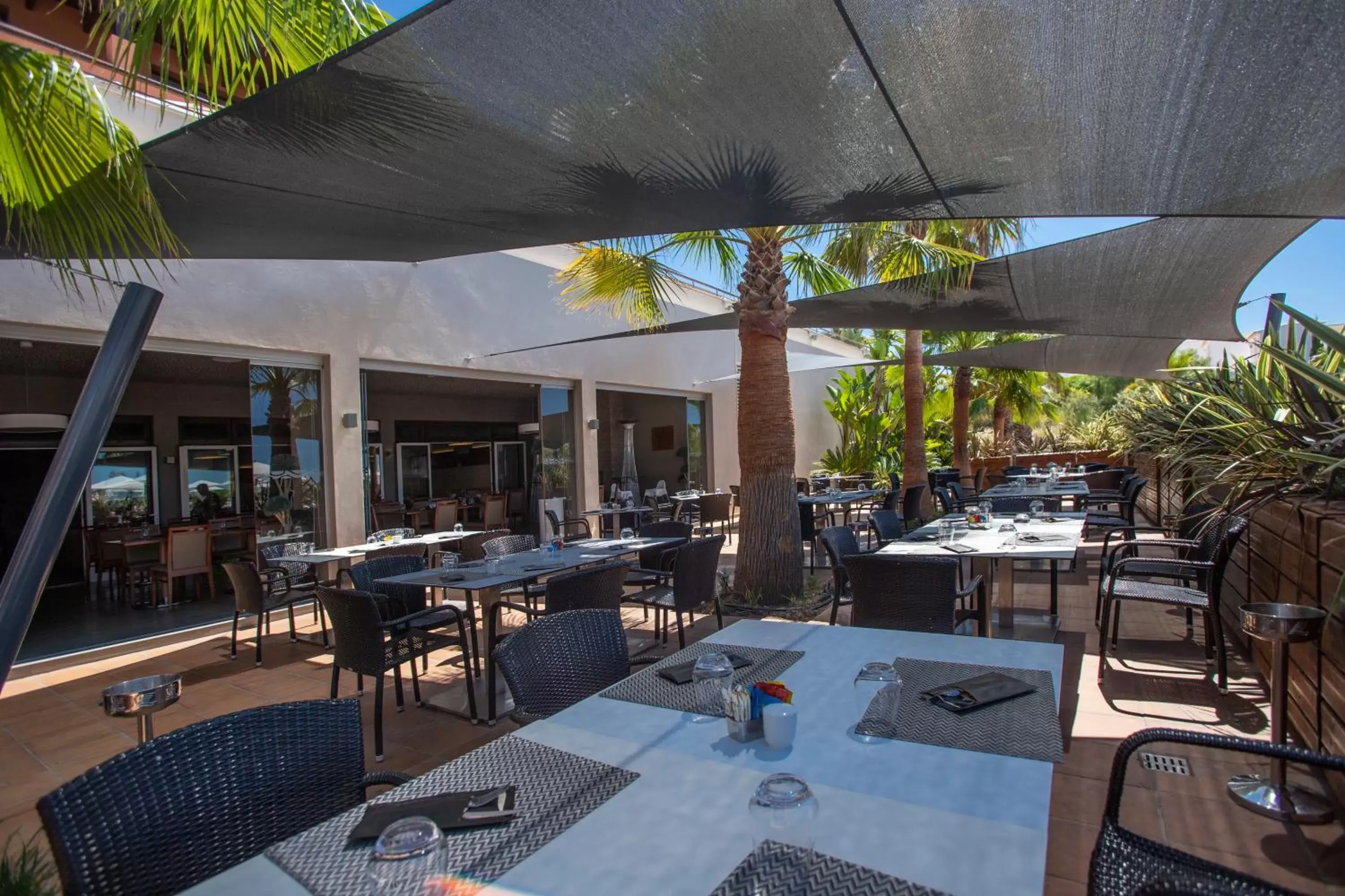 Patio, Restaurant/Places to Eat in Monte Santo Resort