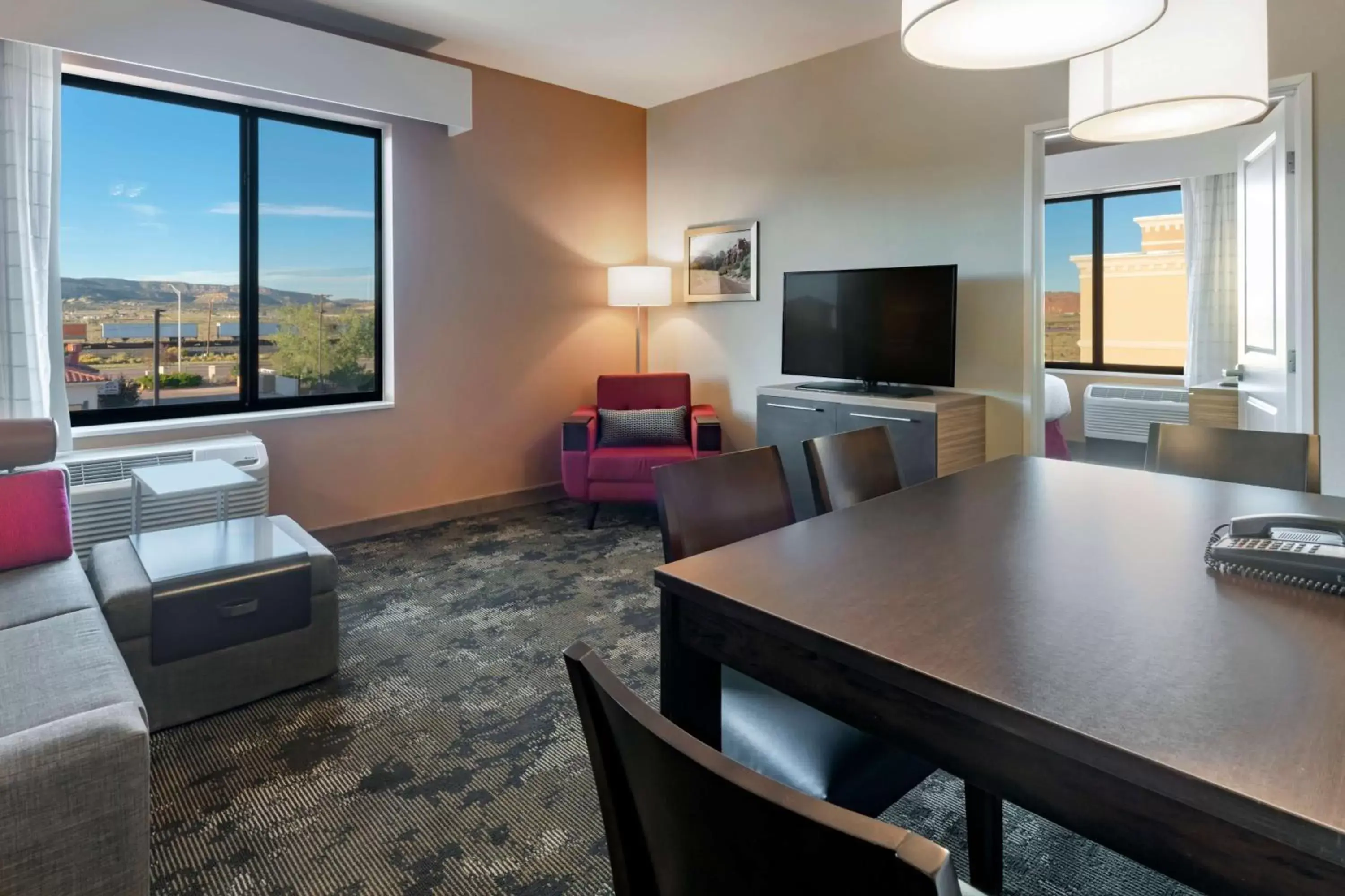 Living room in TownePlace by Marriott Suites Gallup