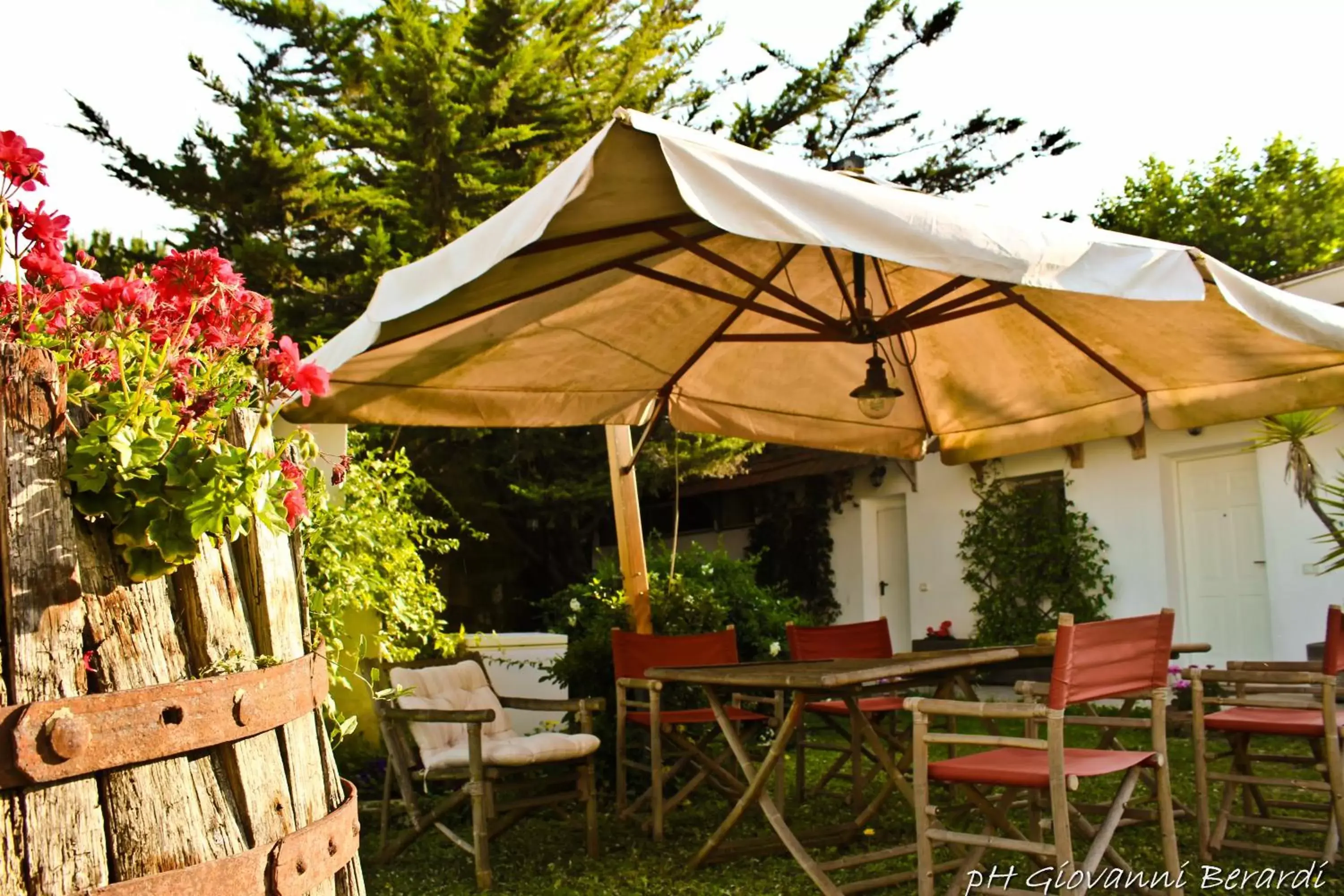 Garden, Patio/Outdoor Area in Albarosa