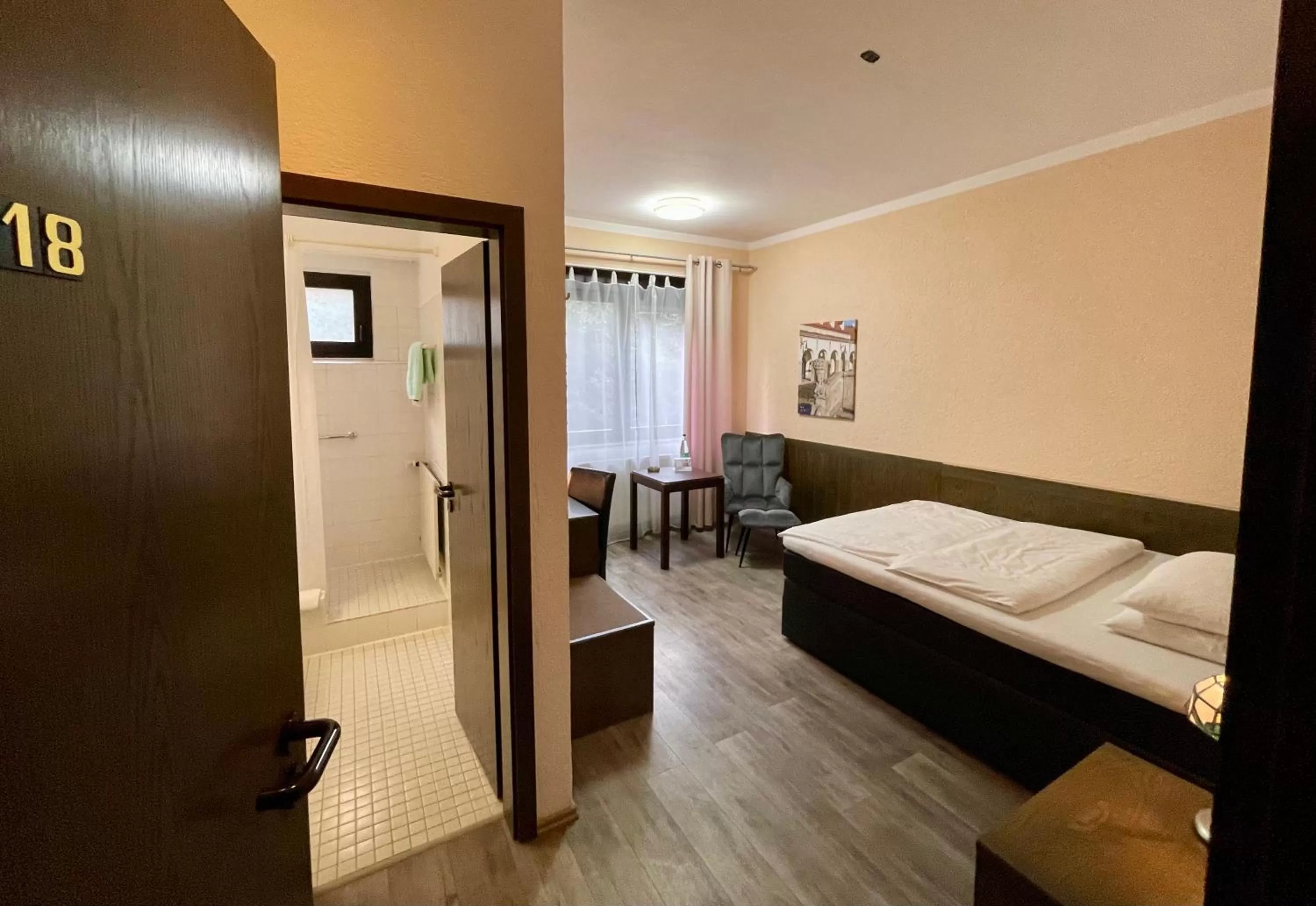 Bed in Hotel Brunnenhof