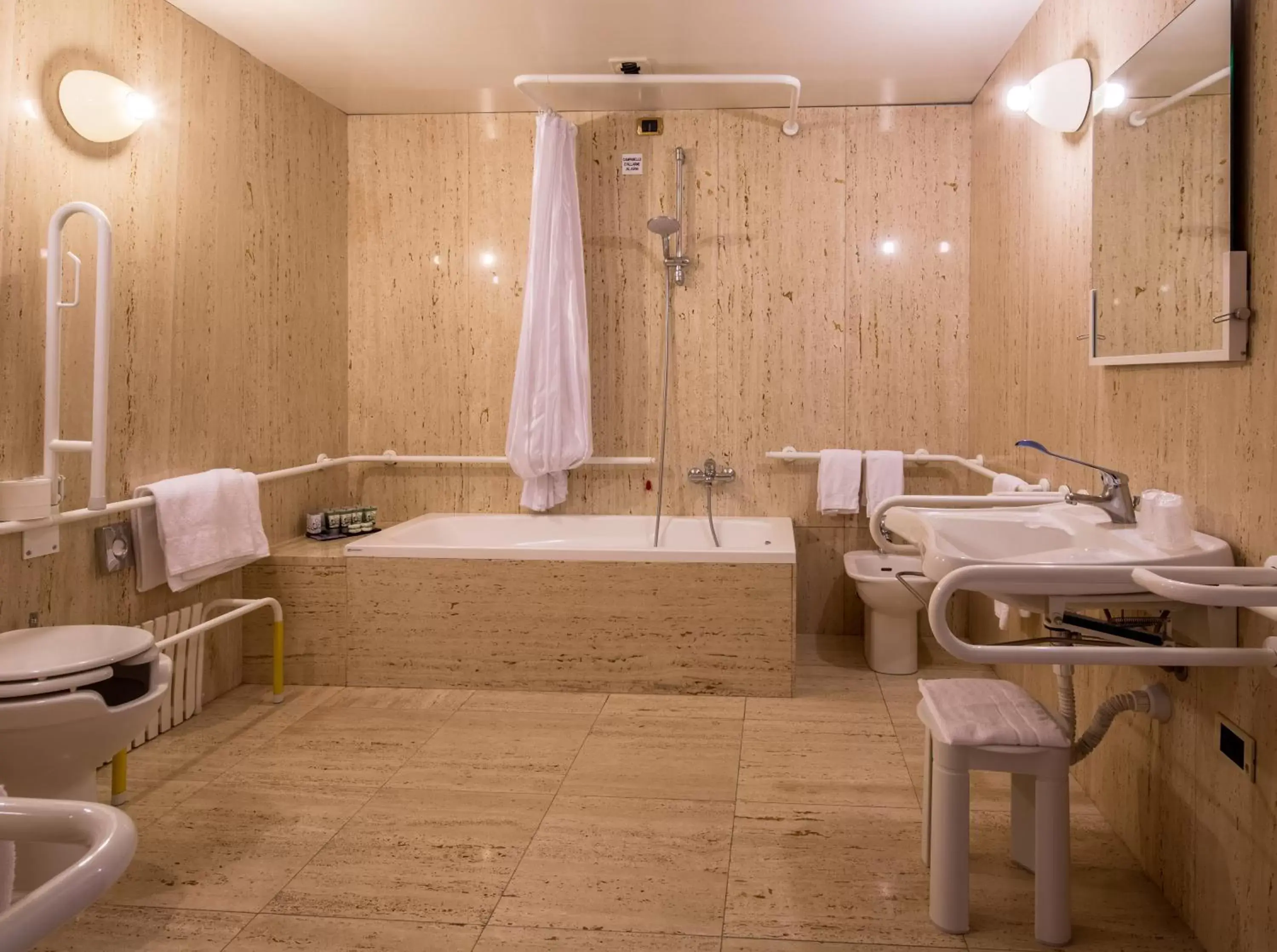 Bathroom in Grande Albergo Roma