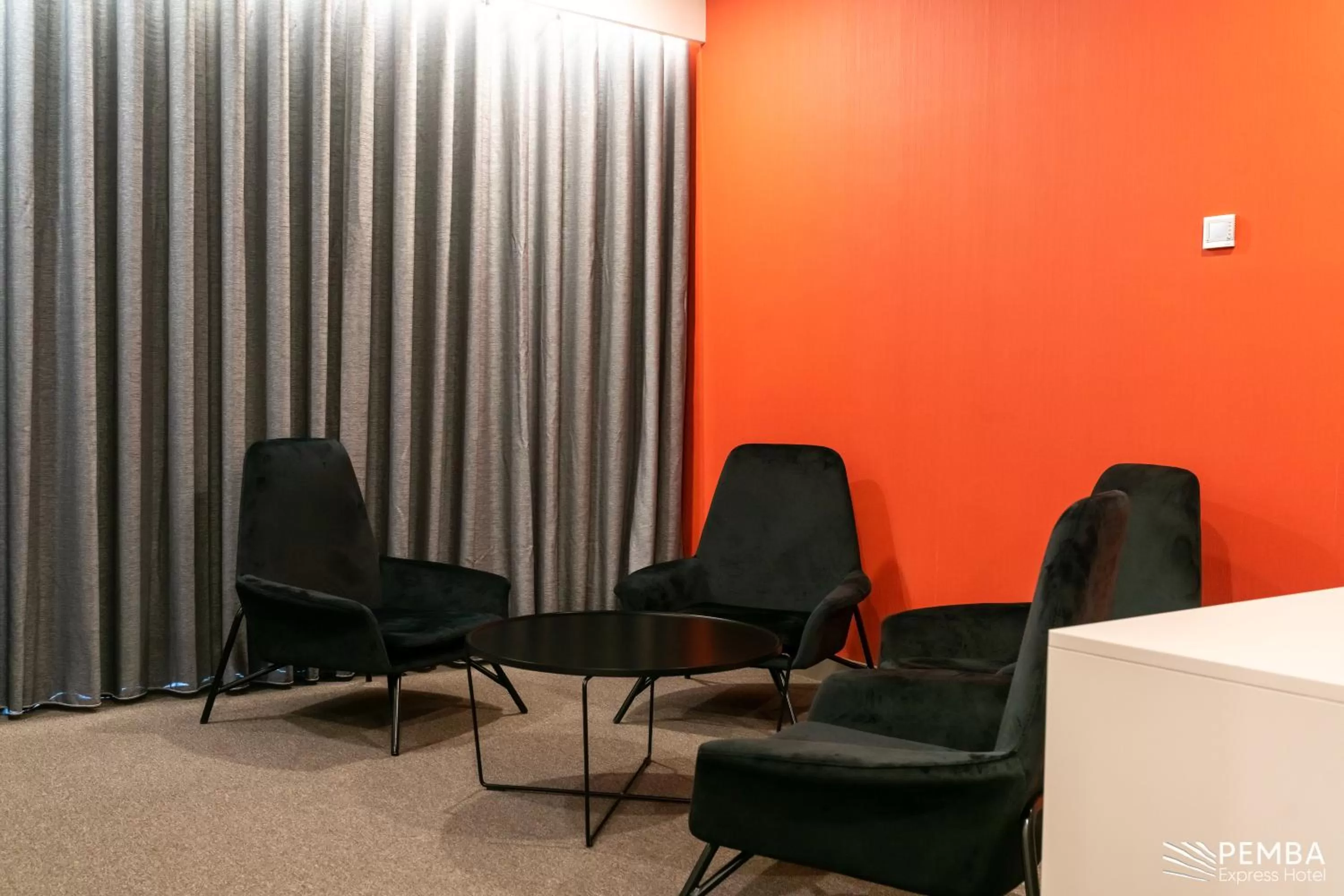 Living room in Pemba Express Hotel