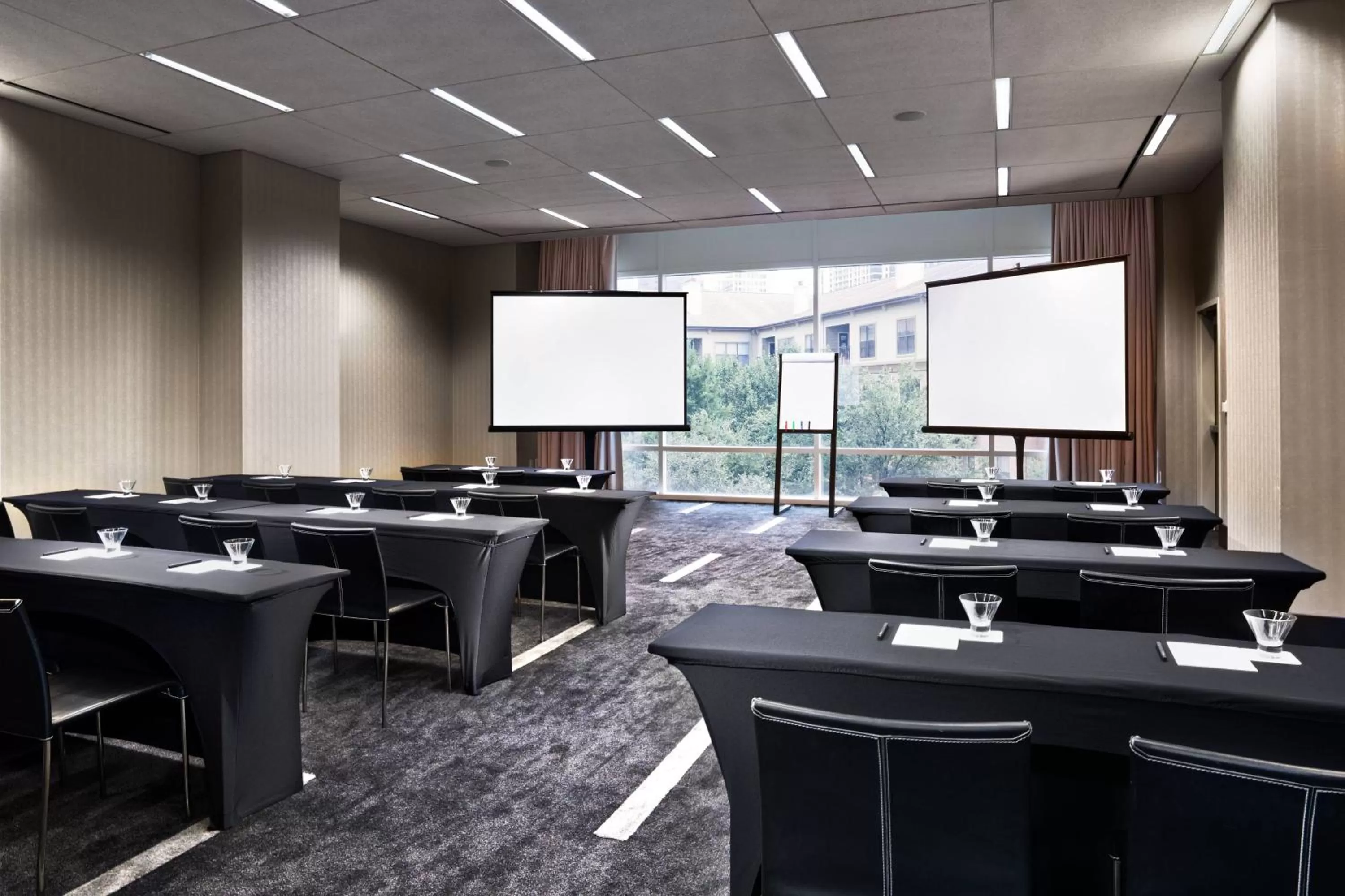 Meeting/conference room in W Dallas