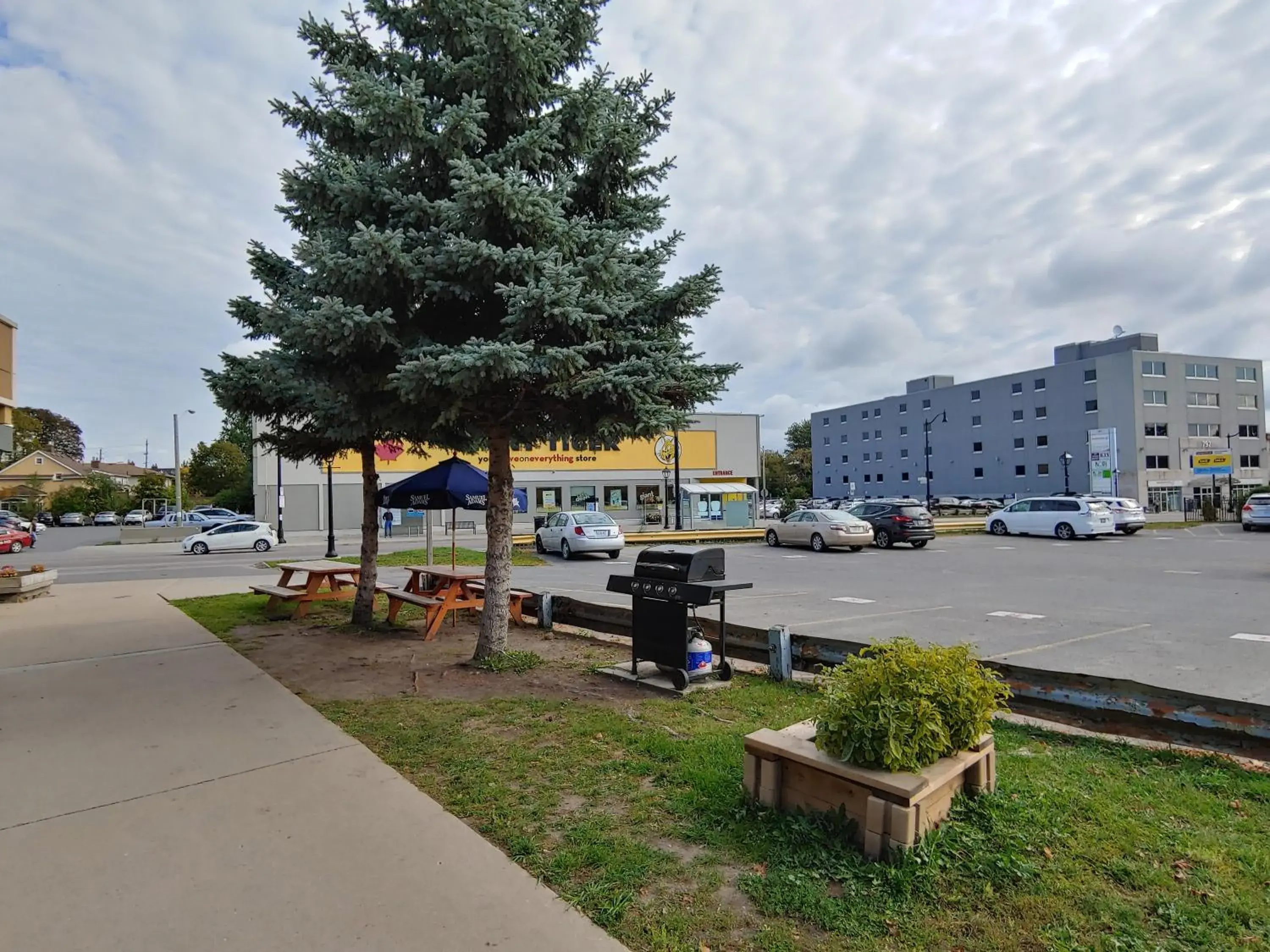 Patio in Econo Lodge City Centre