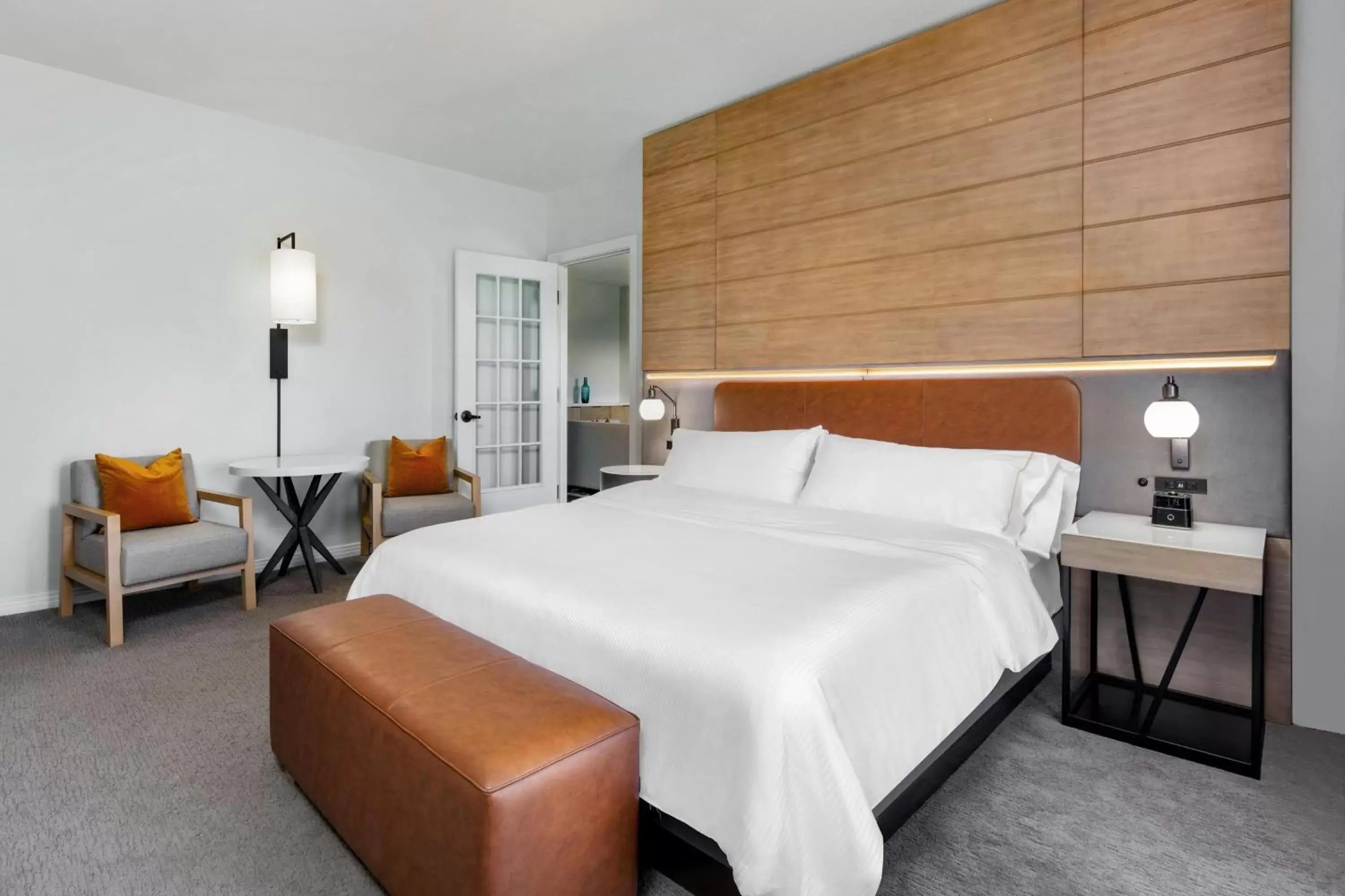 Bedroom, Bed in The Westin Dallas Stonebriar Golf Resort & Spa