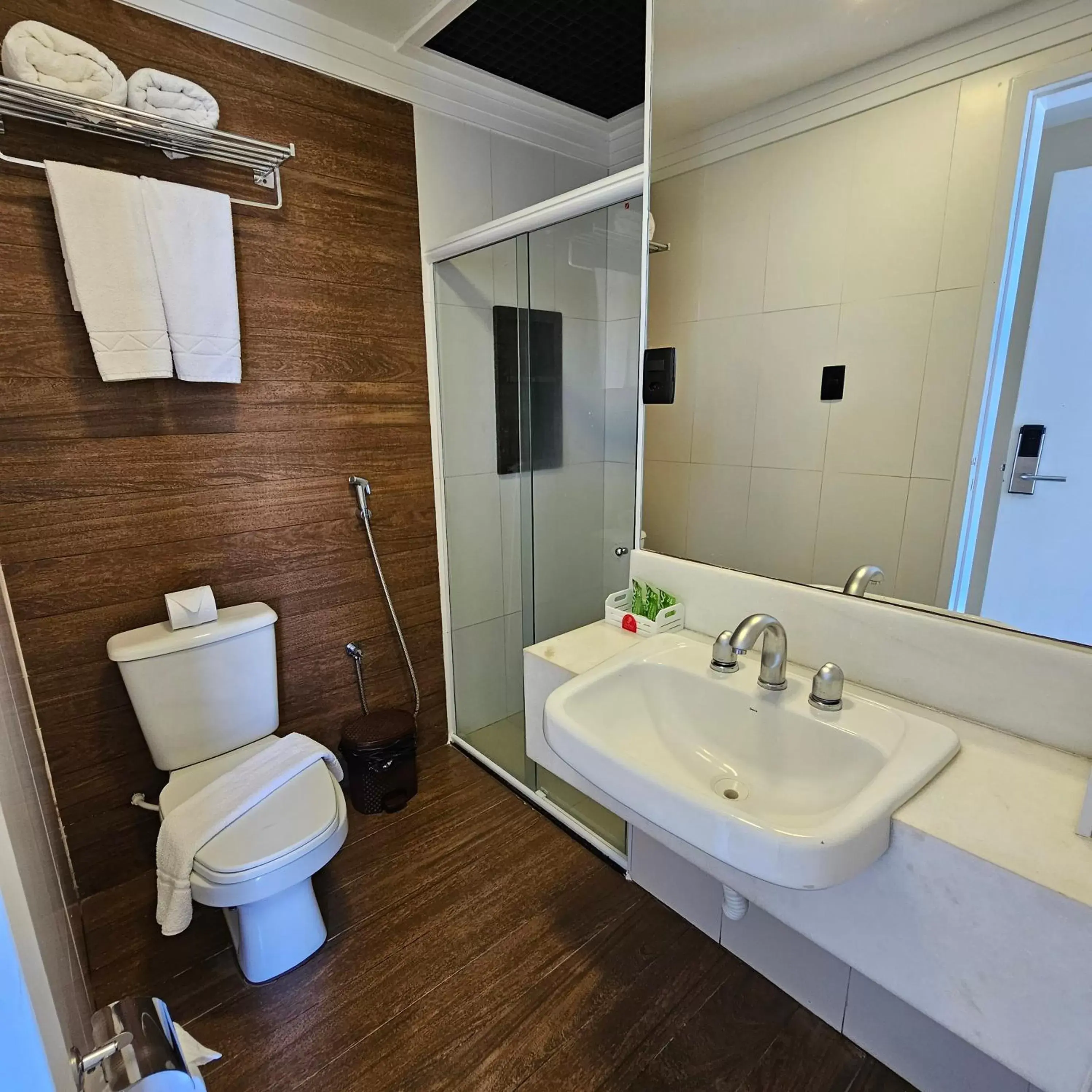 Bathroom in Jatobá Praia Hotel