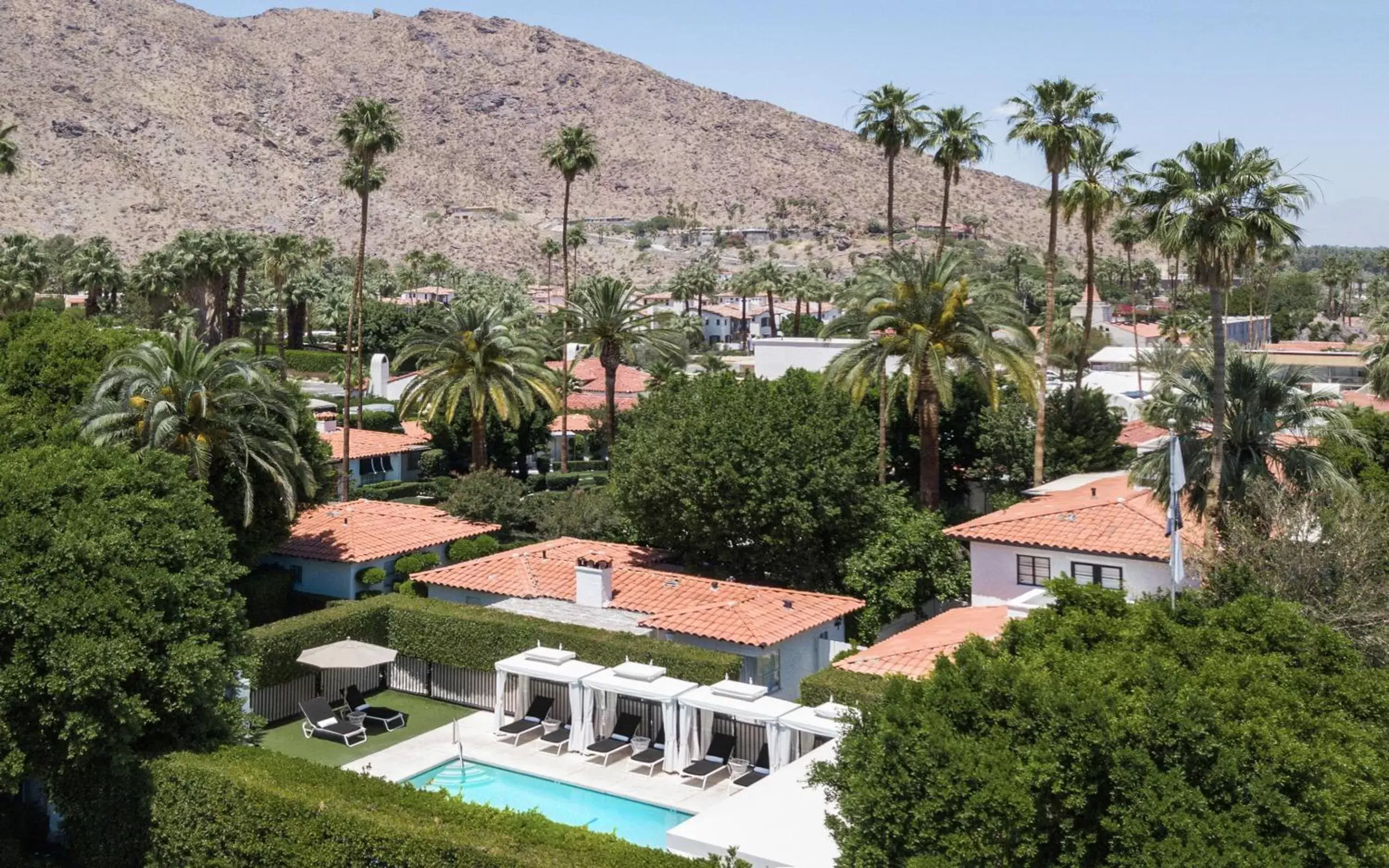 Bird's eye view, Pool View in Avalon Hotel and Bungalows Palm Springs