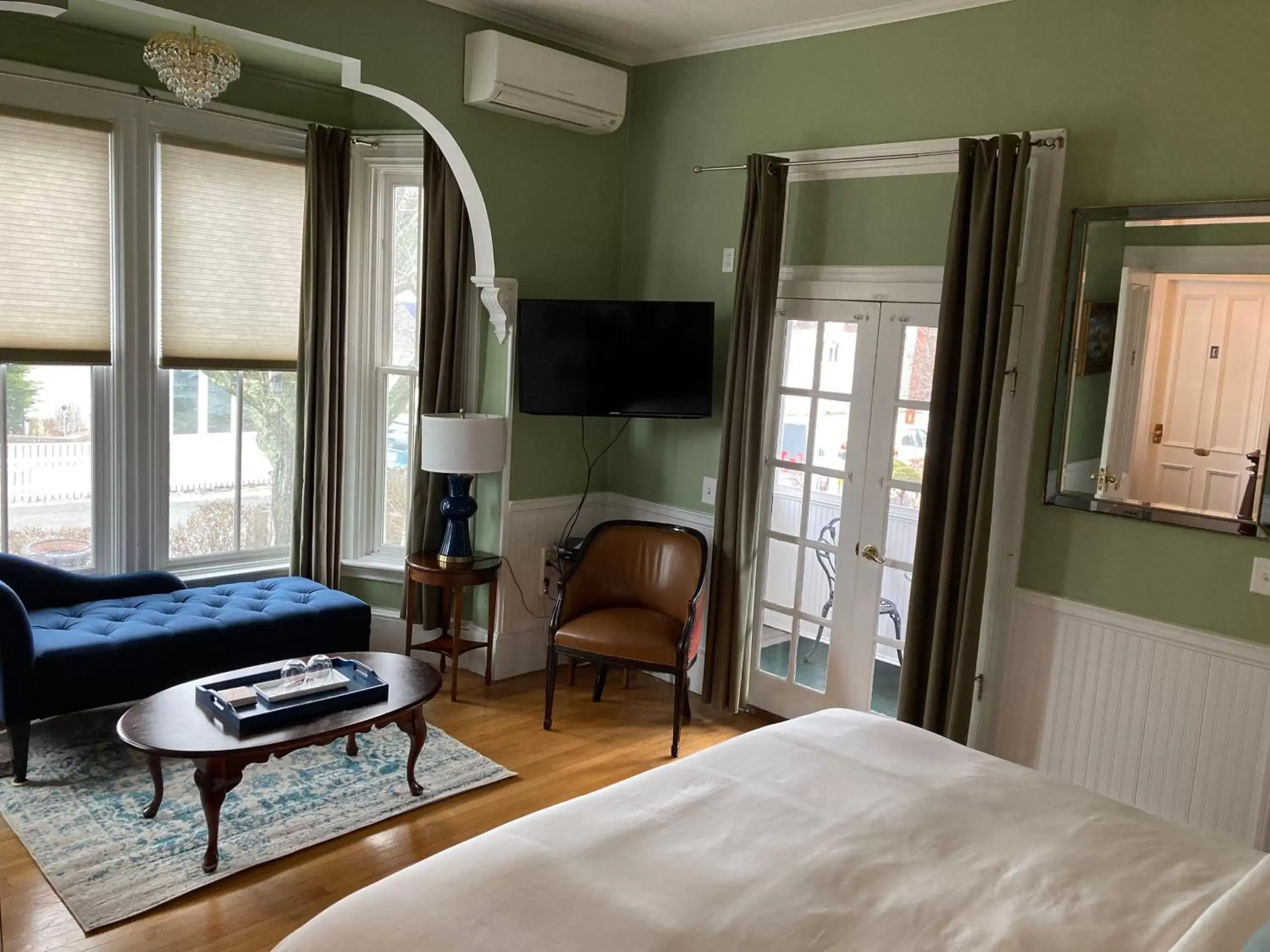 Bedroom in Prince Albert Guest House, Provincetown