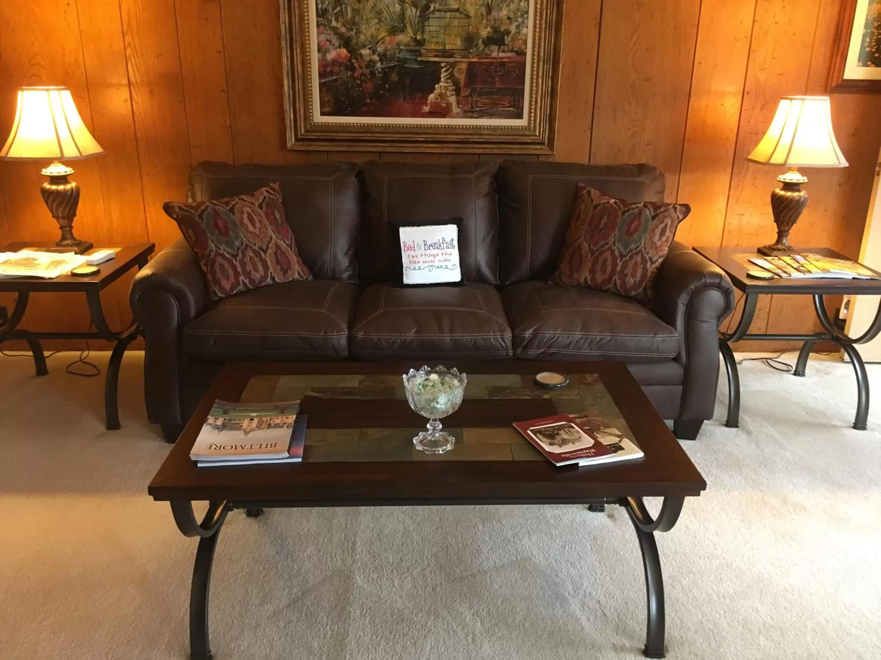 Seating Area in Brookside Mountain Mist Inn