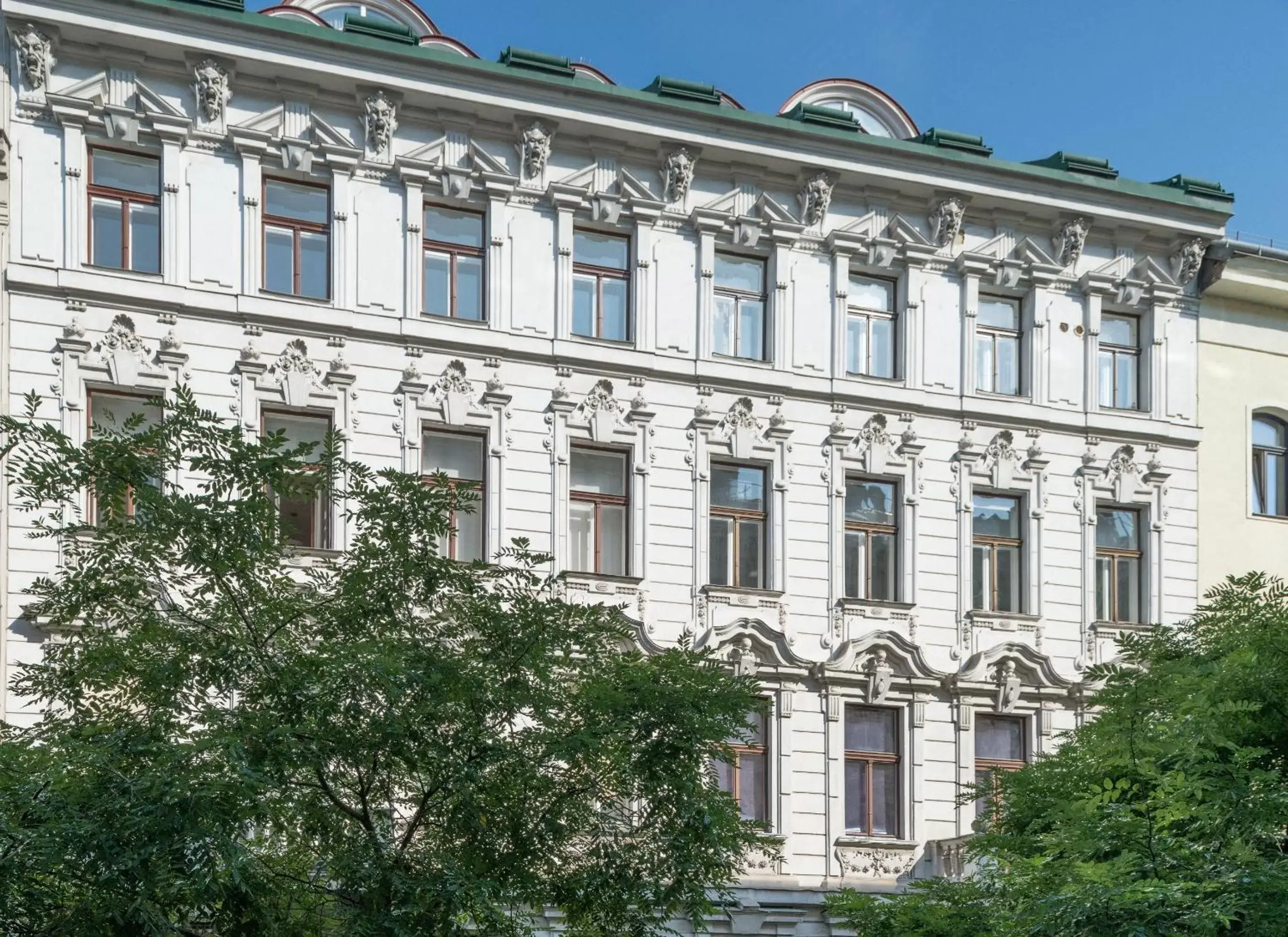 Facade/entrance, Property Building in Hotel Marc Aurel - Newly refurbished