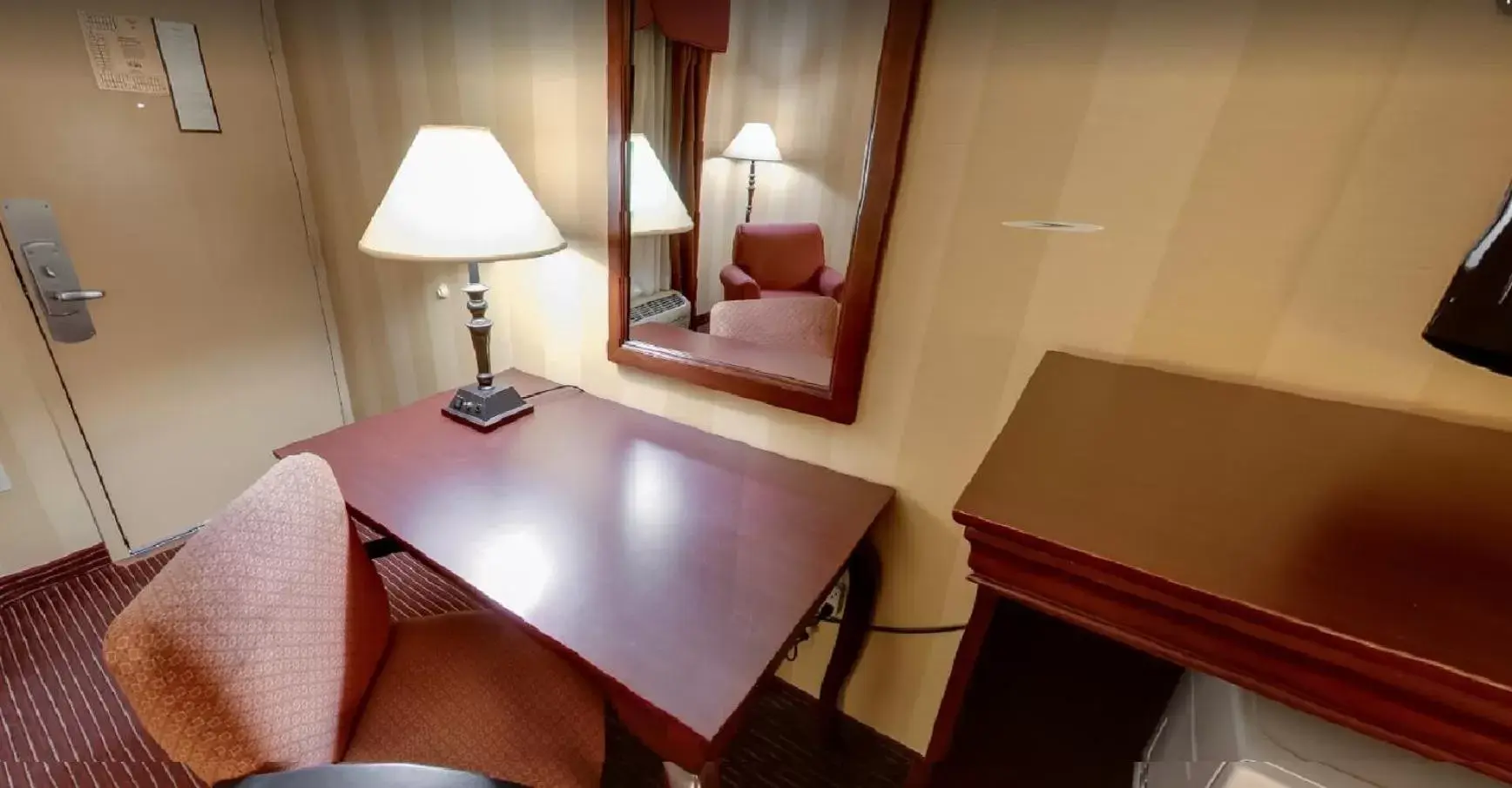 Seating area in Best Western Aquia Quantico