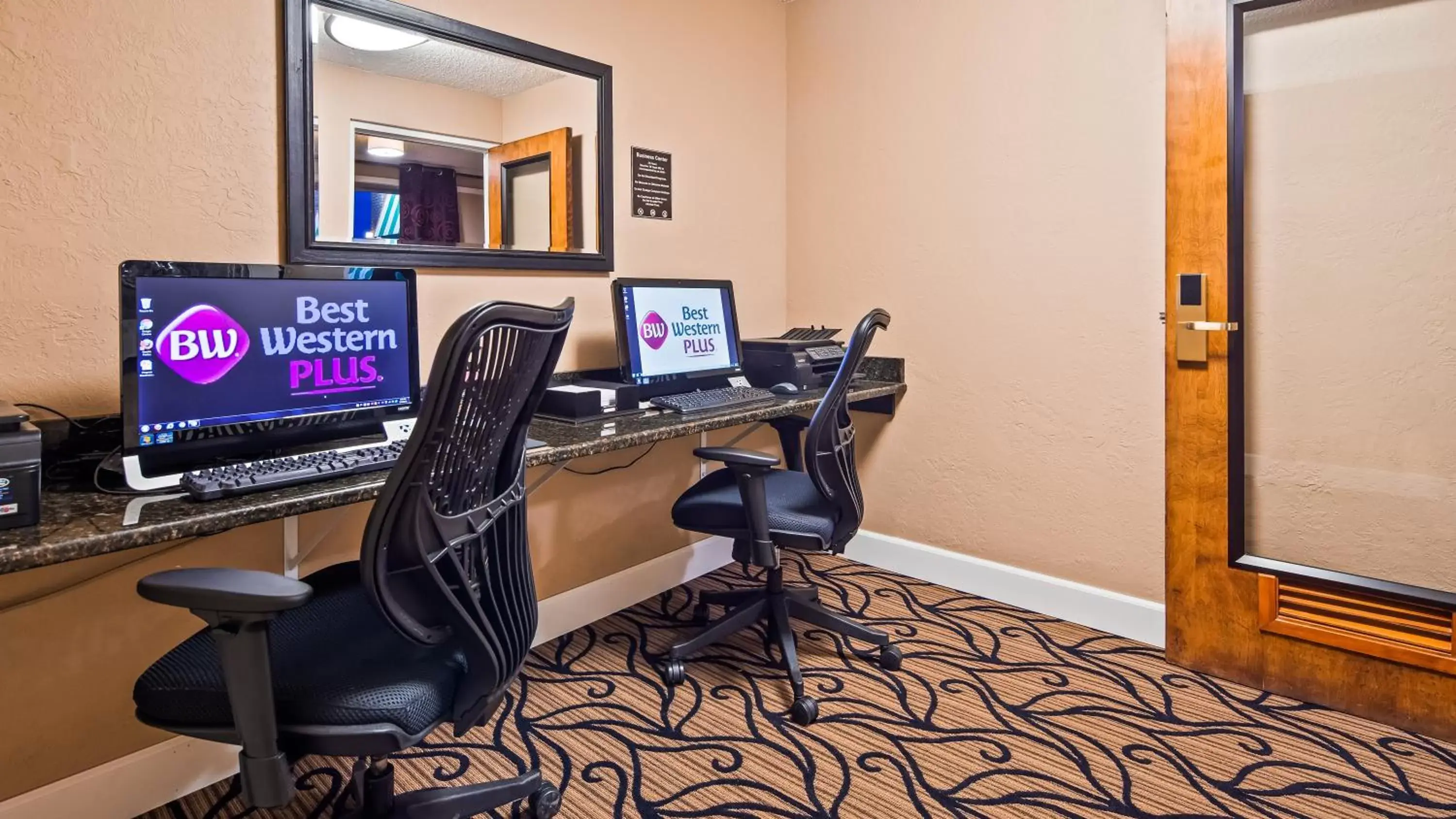 Business facilities, Business Area/Conference Room in Best Western Plus Burley Inn & Convention Center