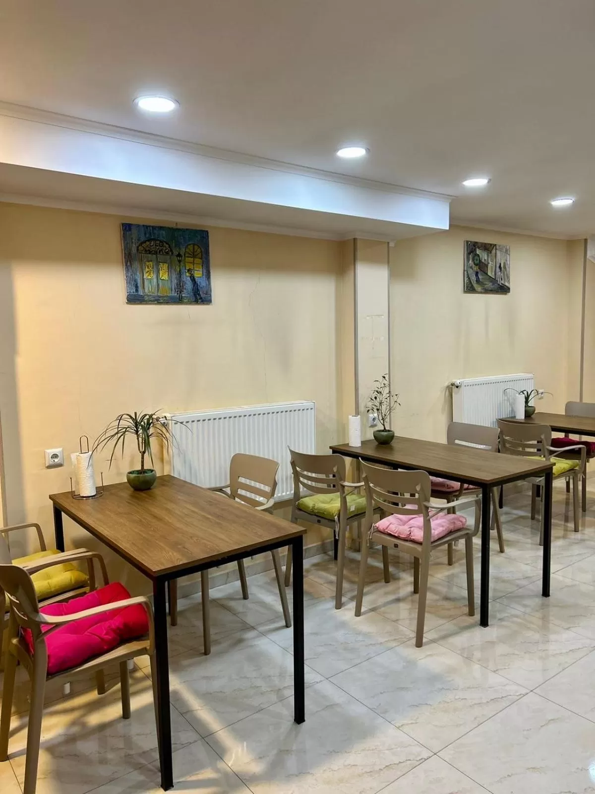 Restaurant/Places to Eat in Hotel Marioni