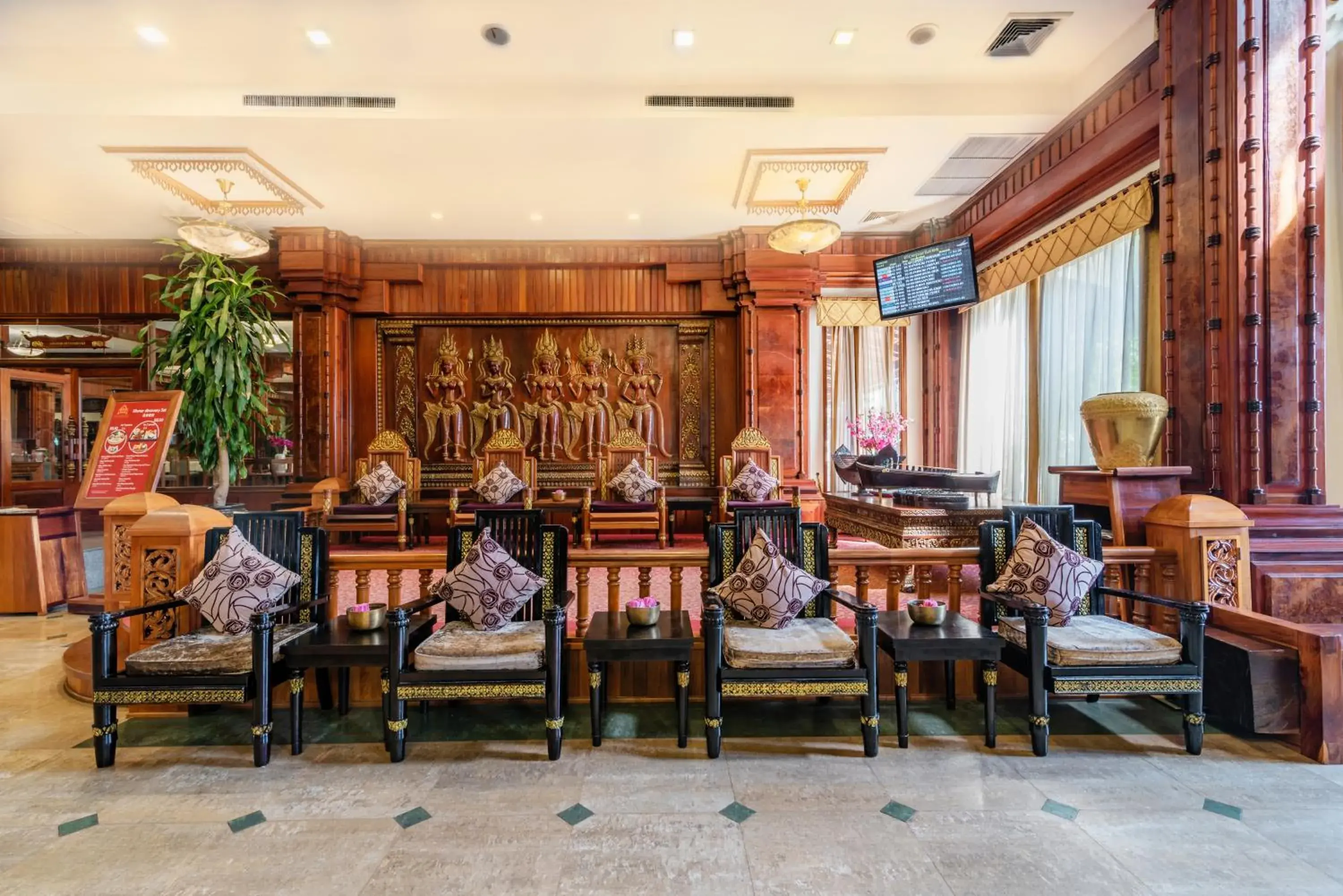 Lobby or reception, Restaurant/Places to Eat in Empress Residence Resort and Spa