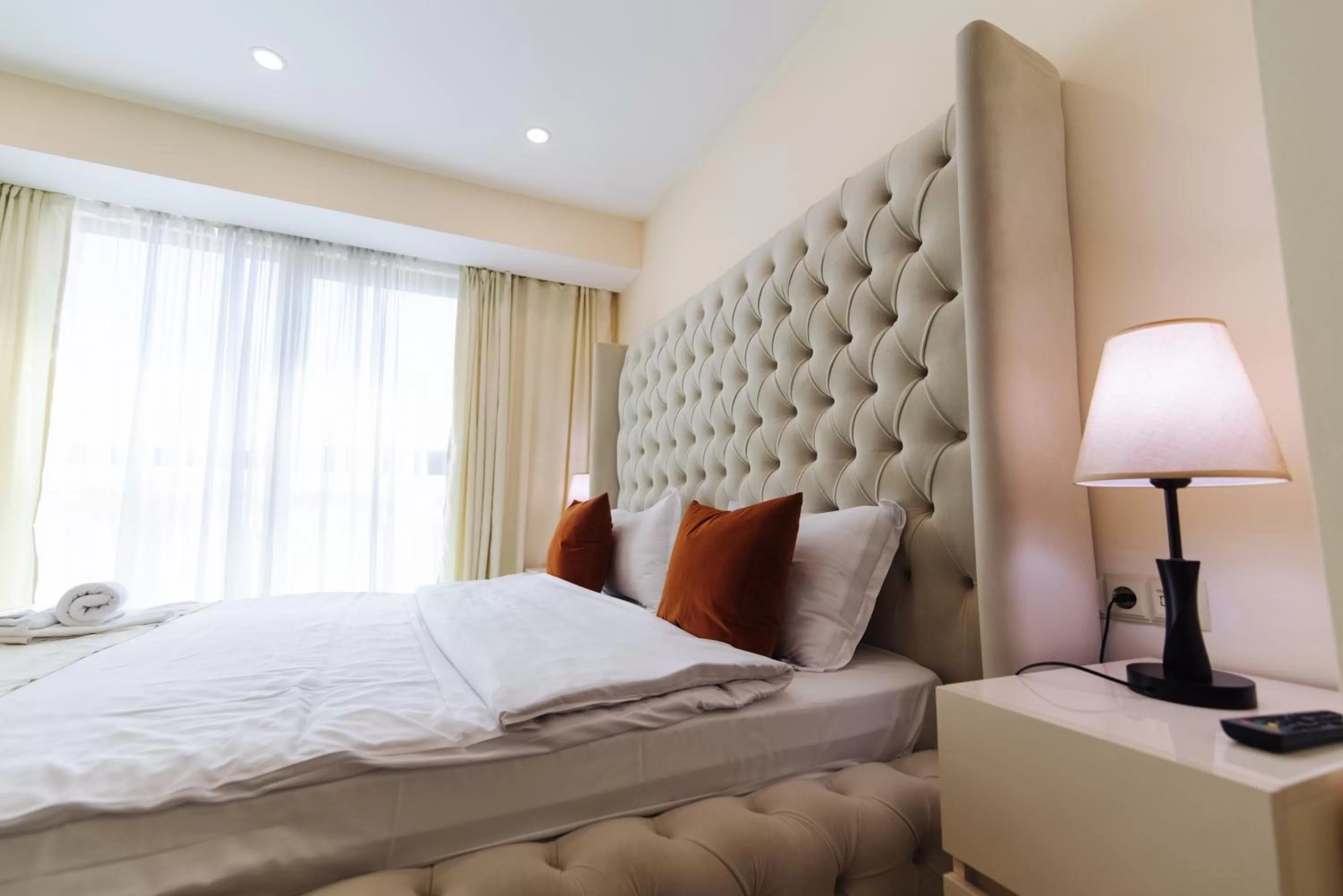 Bed in Royal Plaza Hotel