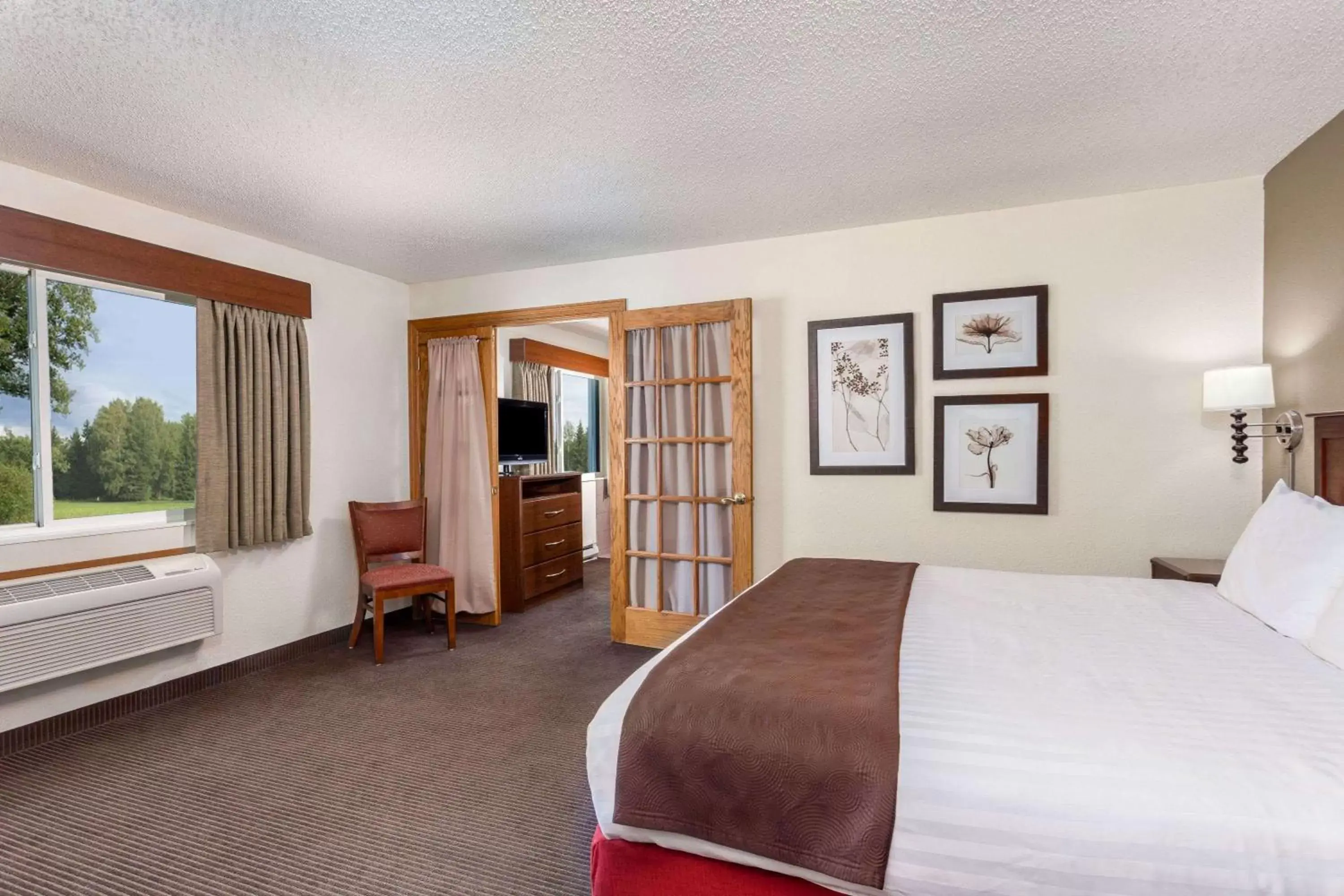 Photo of the whole room in AmericInn by Wyndham Monroe
