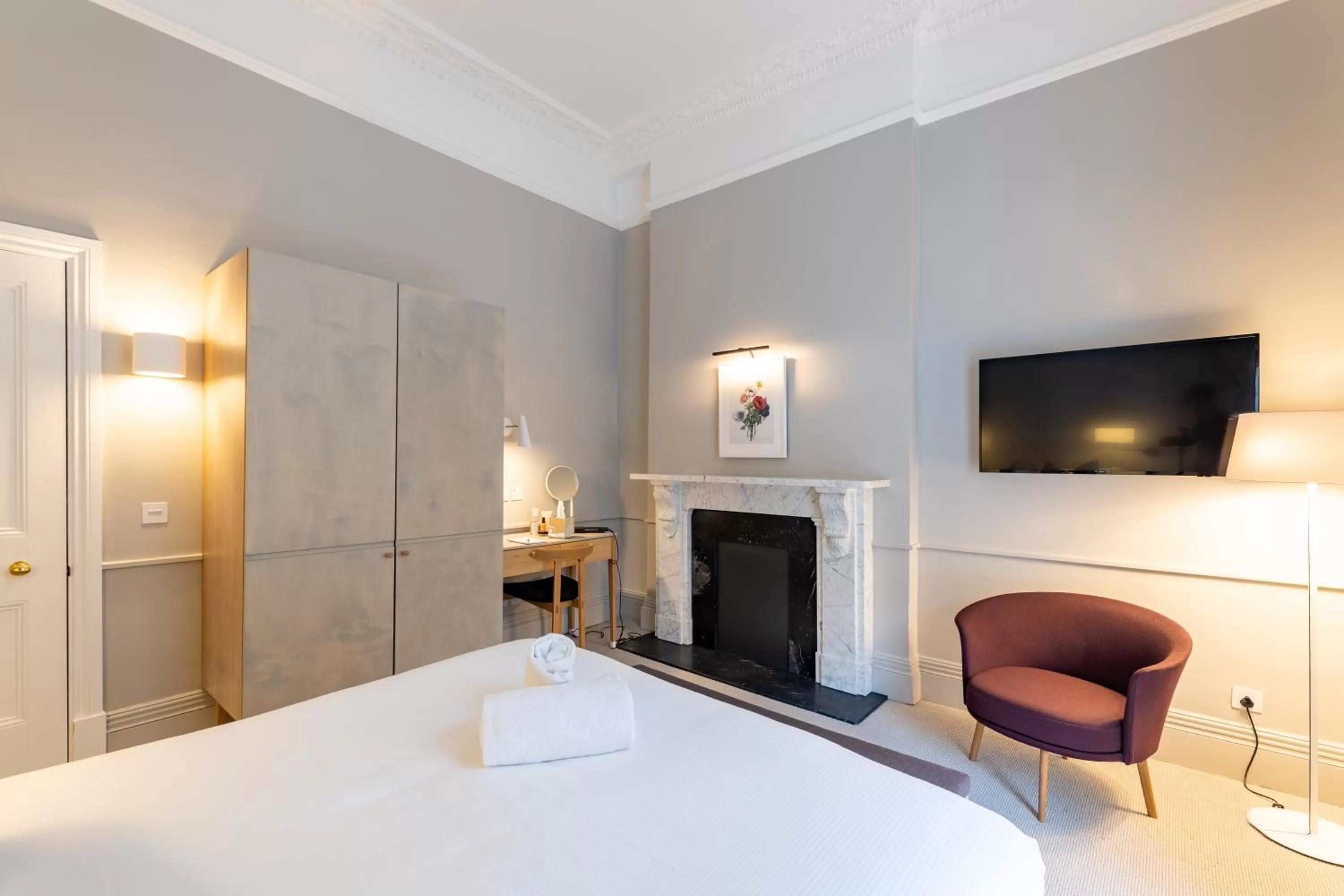 TV and multimedia, Bed in The Goodenough Hotel London