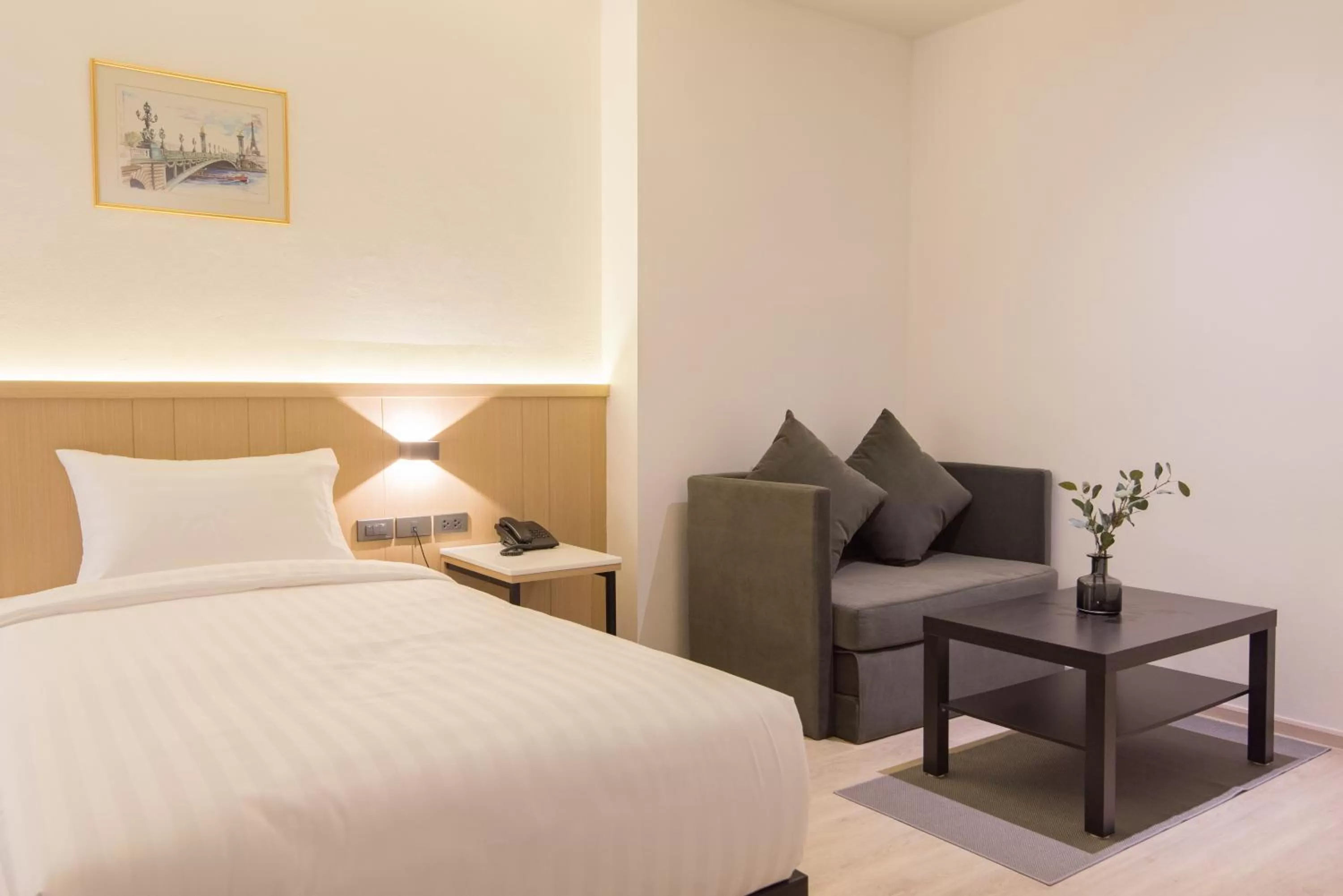 Bed in Madison Bangkok Hotel