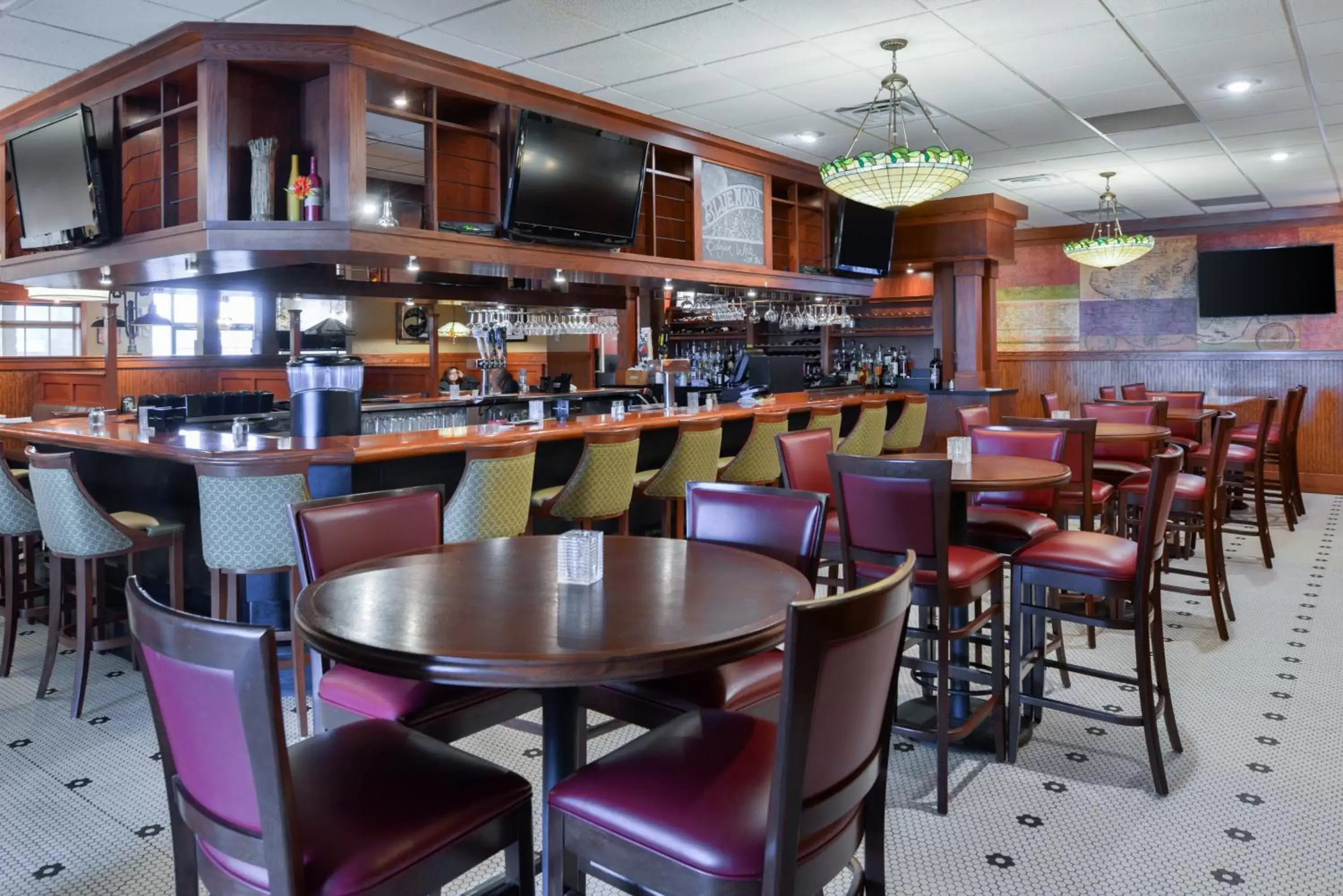 Lounge or bar, Lounge/Bar in Best Western Kelly Inn - Yankton