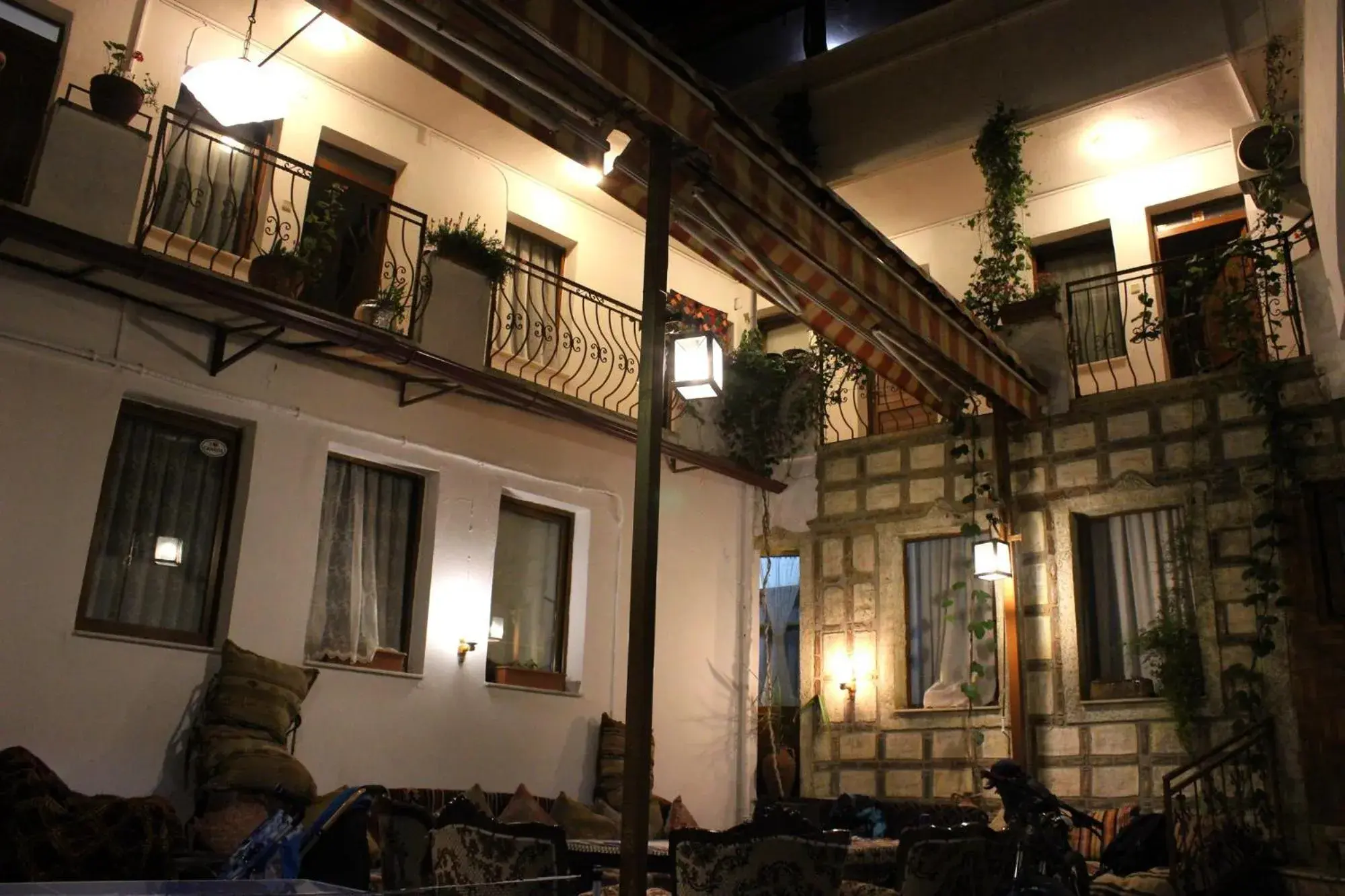 Property building in Anz Guest House Pansiyon Property building in Anz Guest House Pansiyon